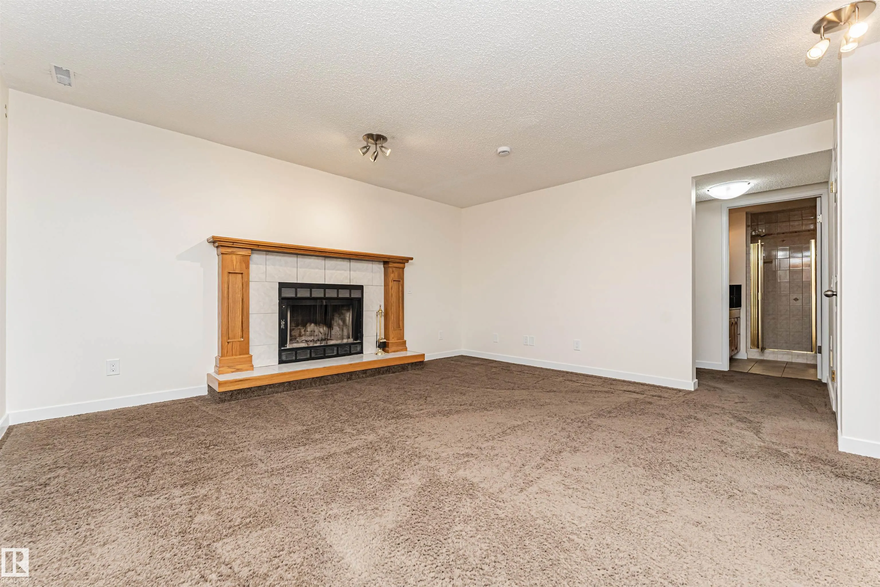 18 ABERDEEN Way