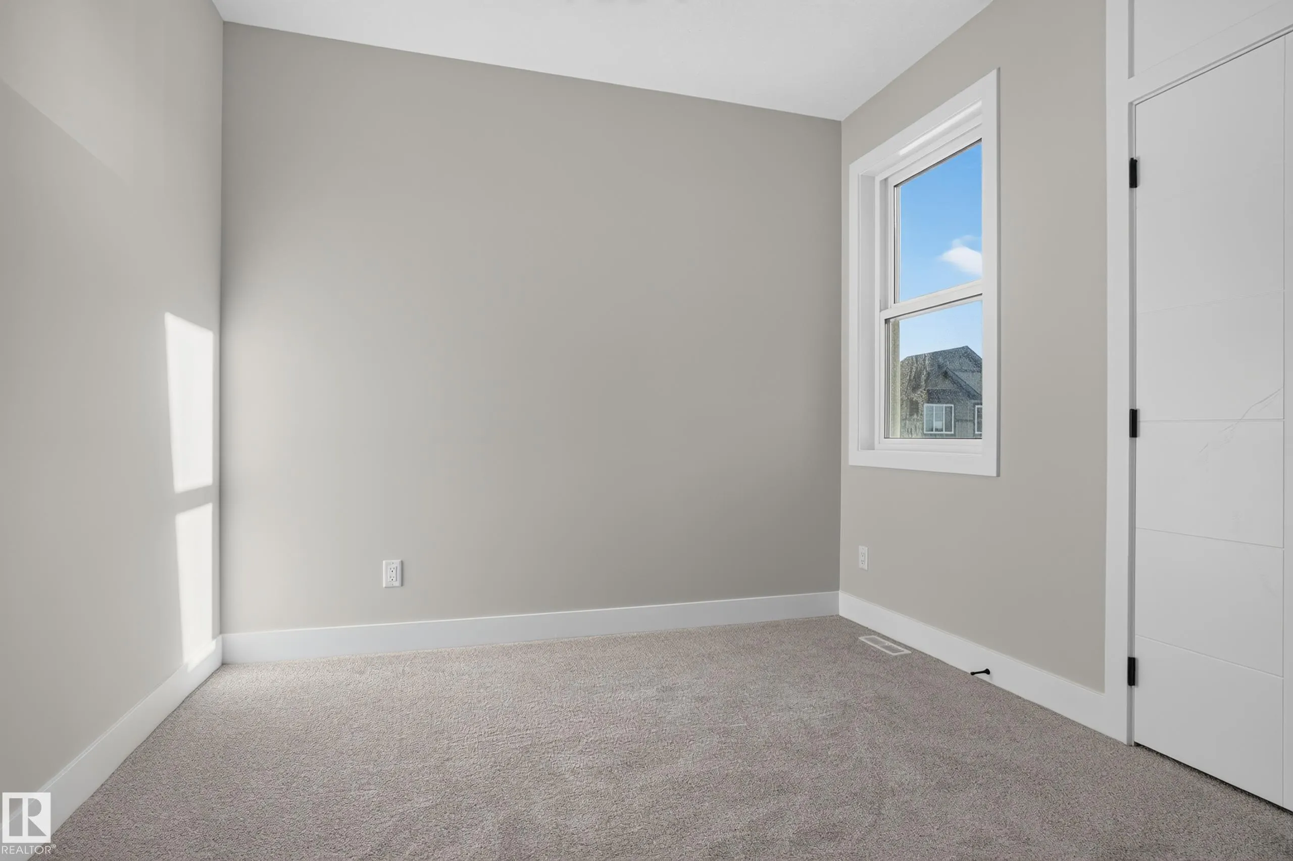 4274 Charles Close