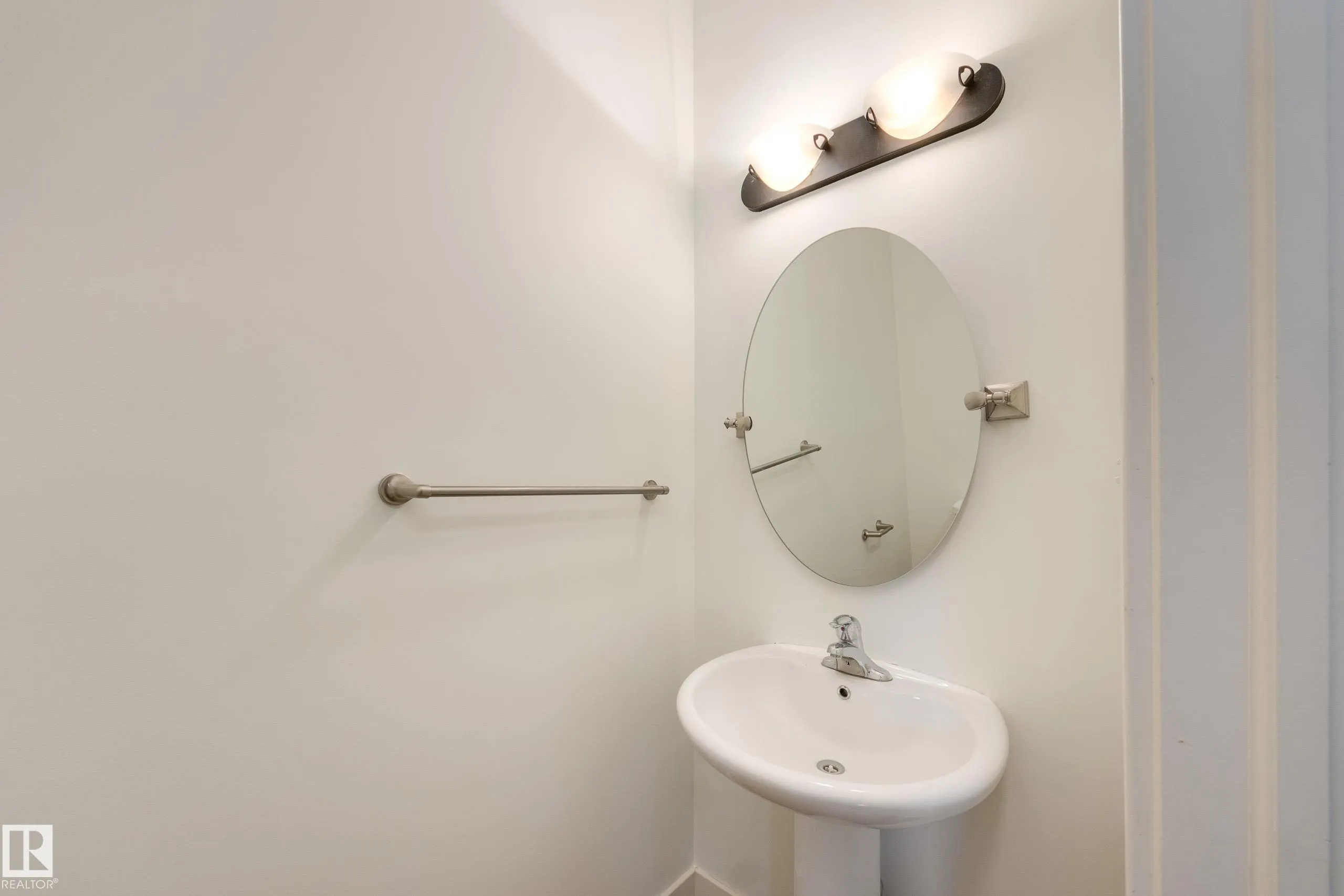 101 SANDSTONE Estates