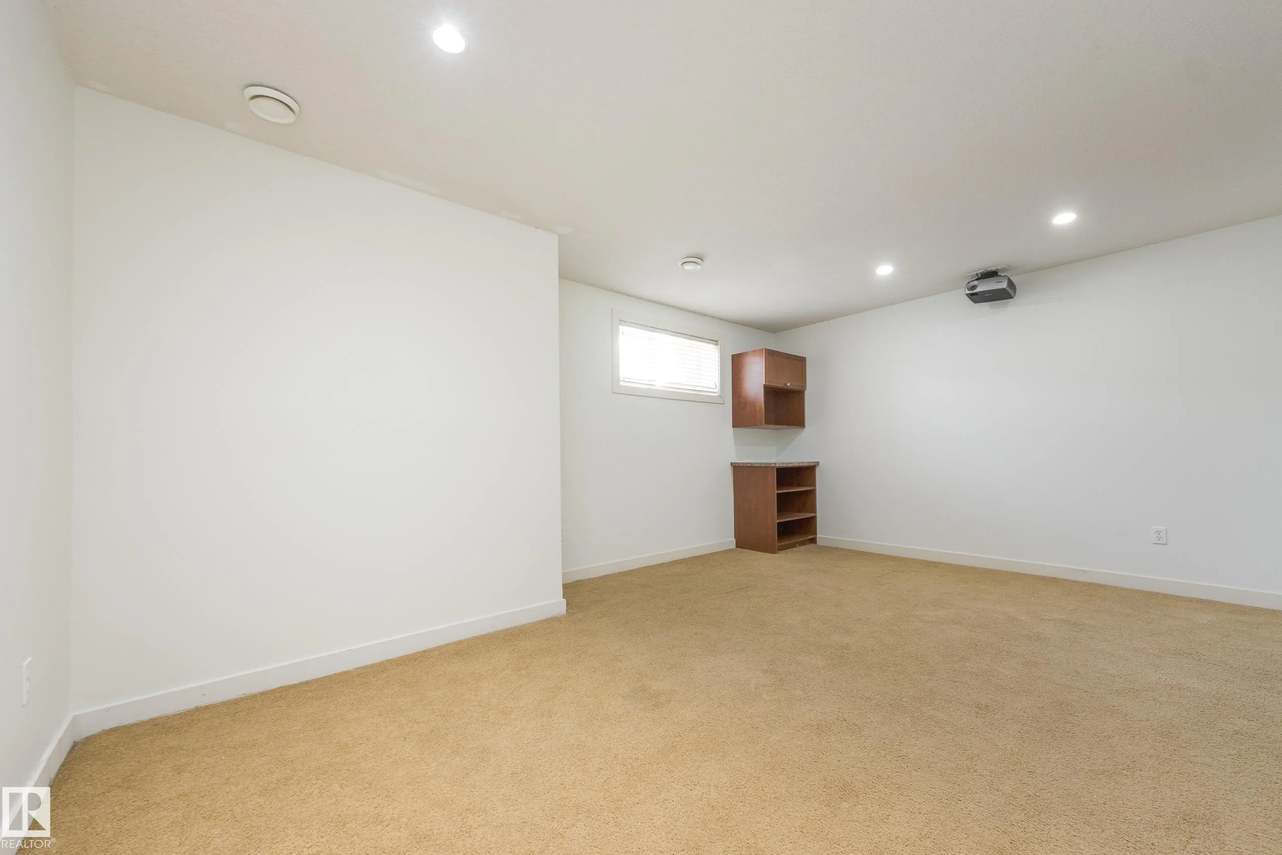101 SANDSTONE Estates