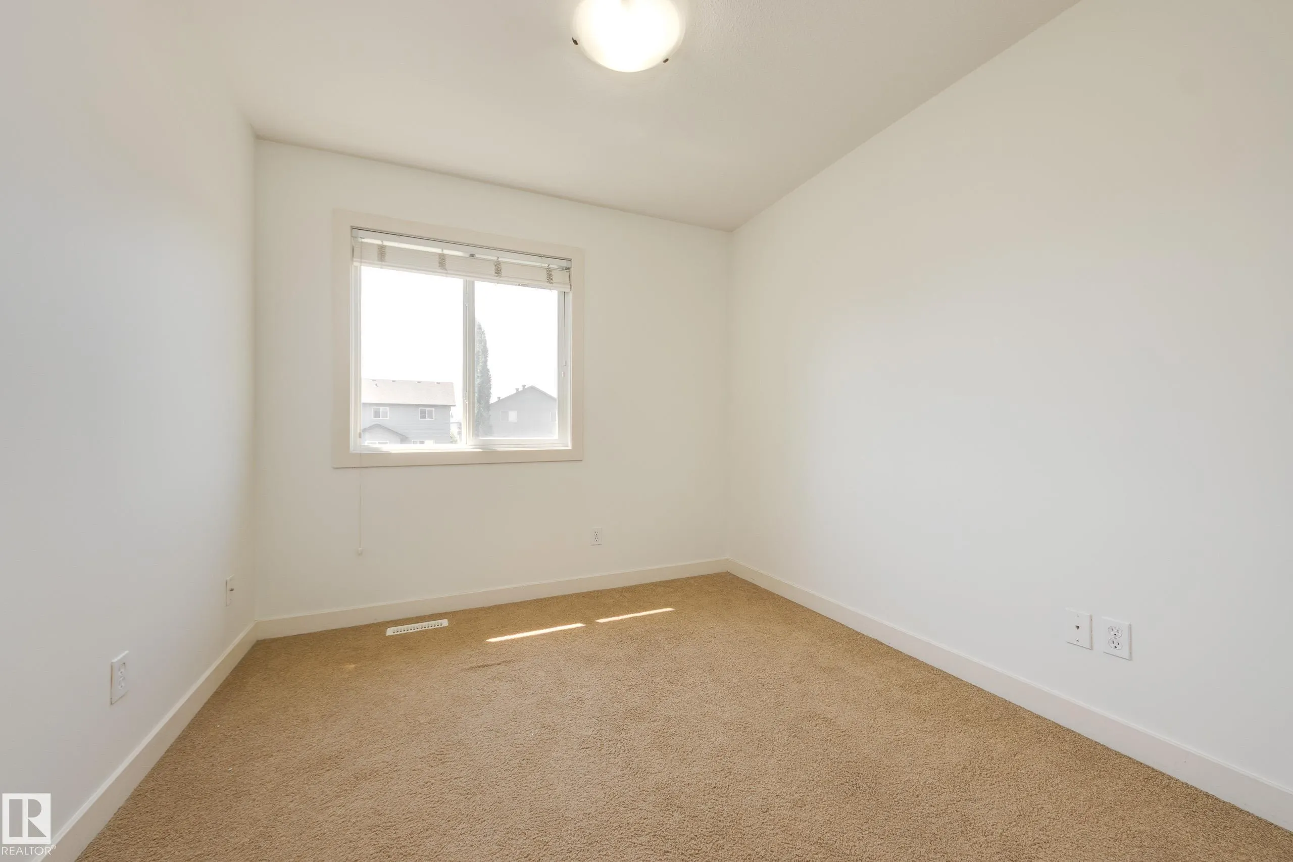 101 SANDSTONE Estates