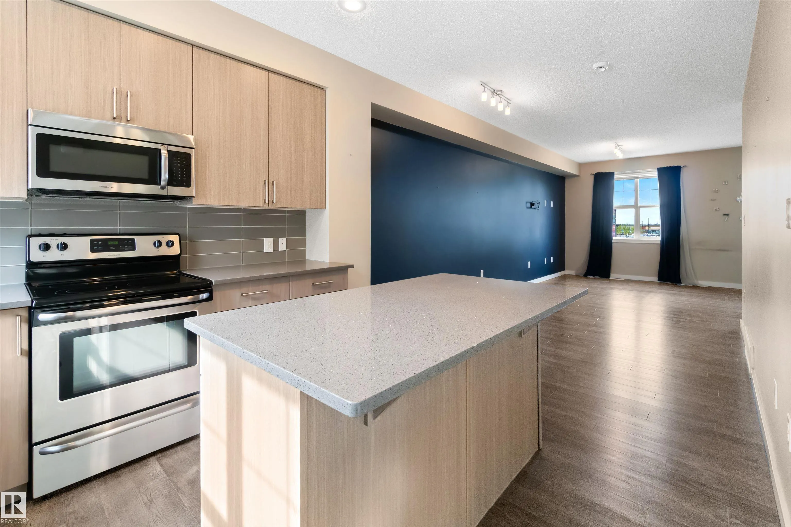2803 JAMES MOWATT Trail
