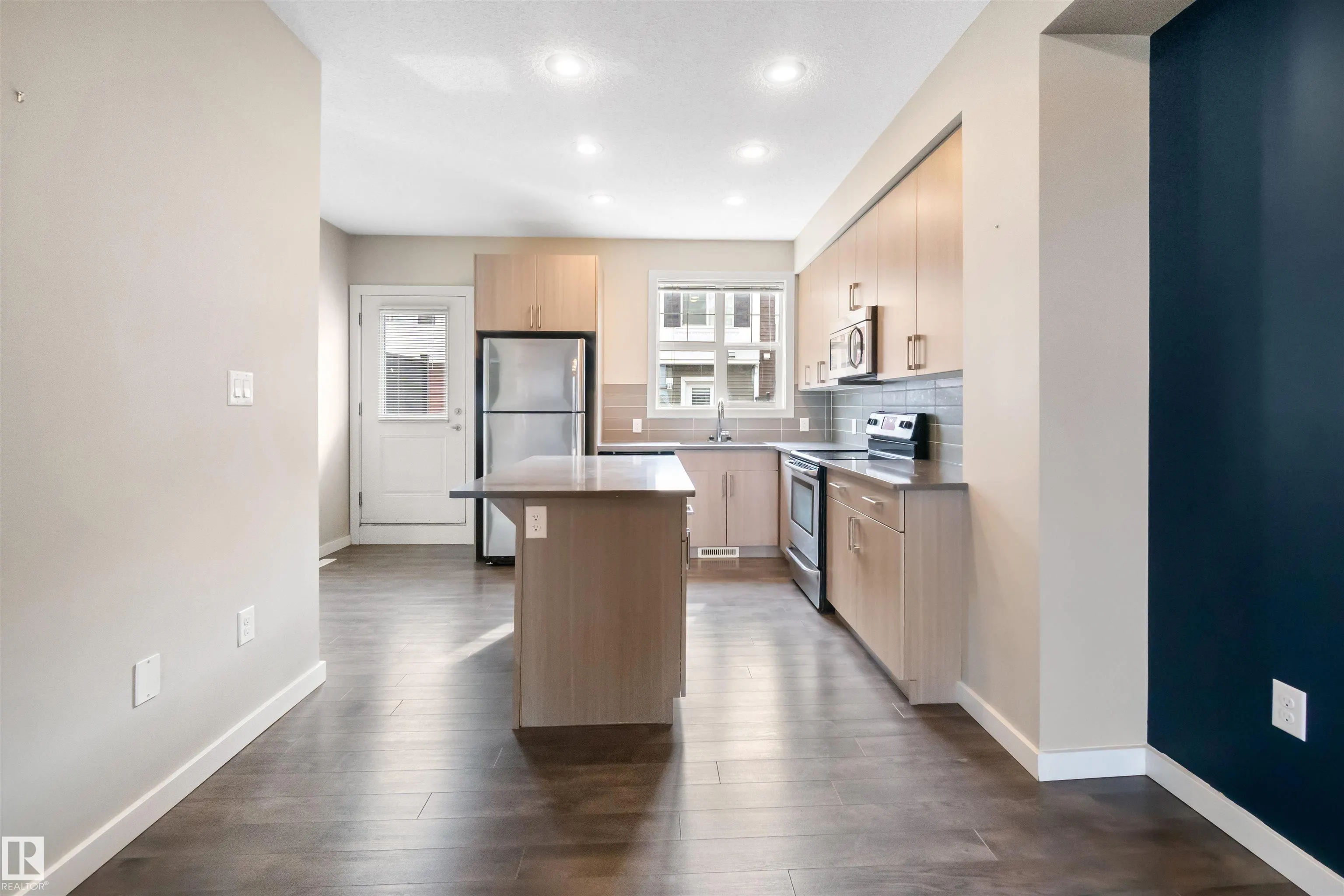 2803 JAMES MOWATT Trail