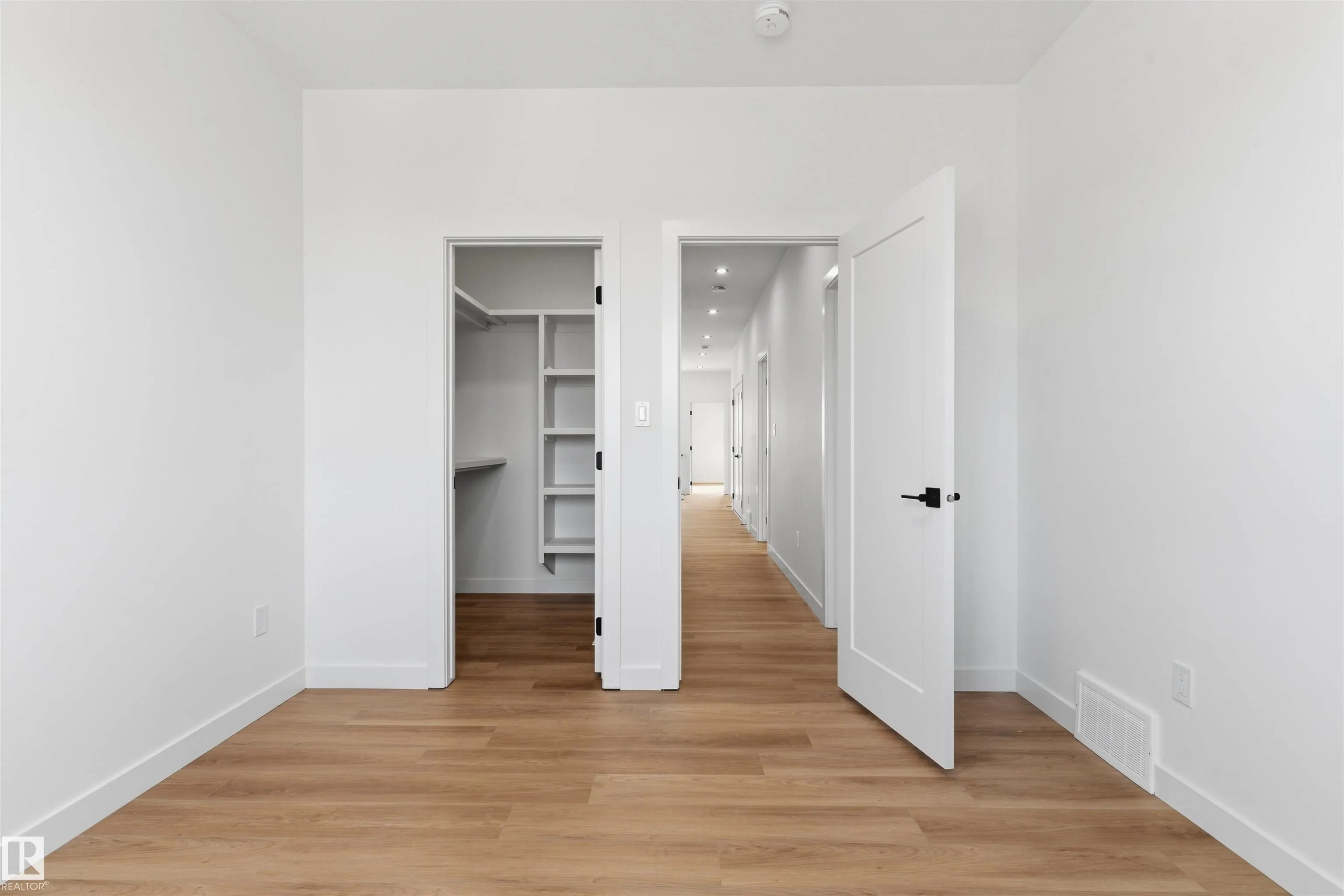 4282 Charles Close