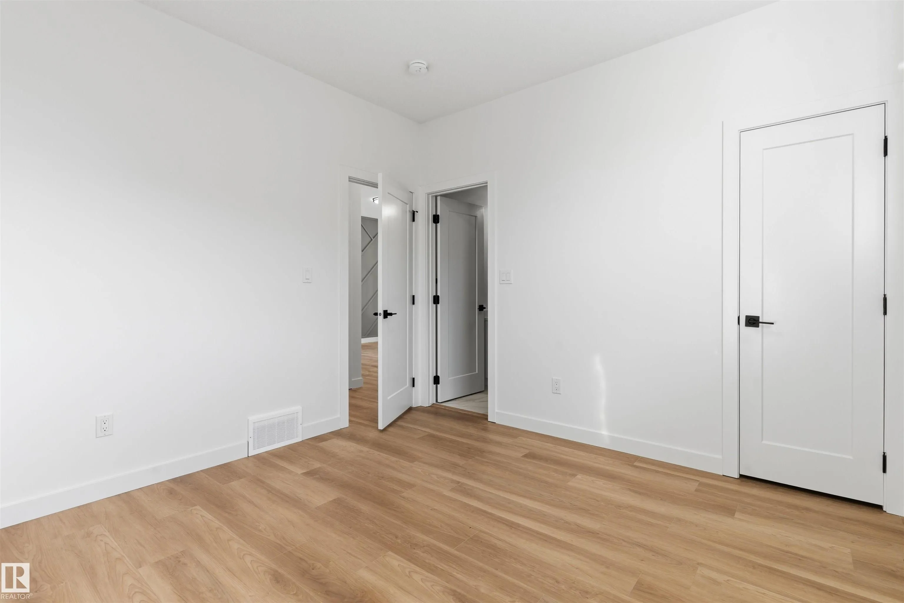 4282 Charles Close