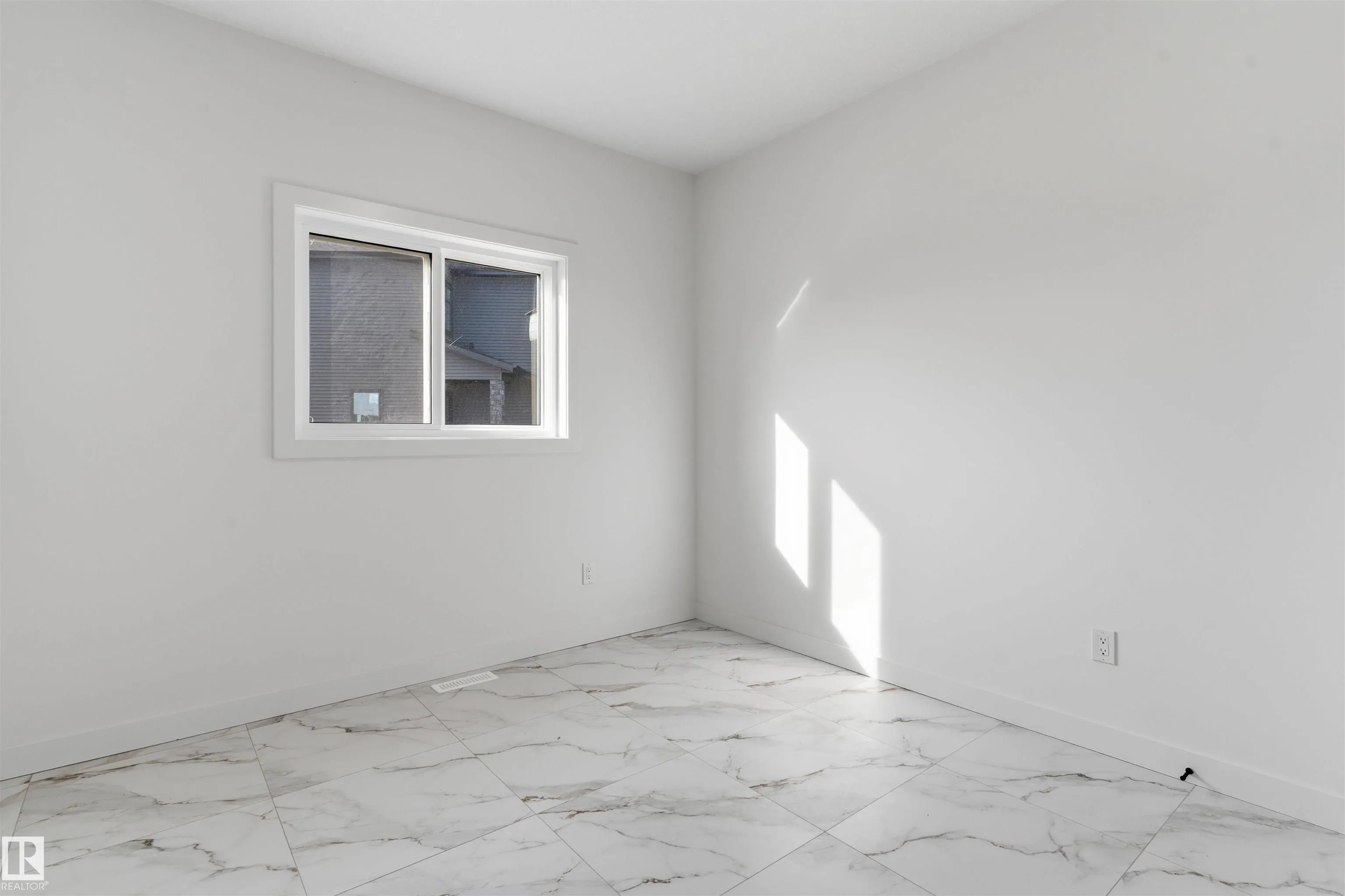 4282 Charles Close