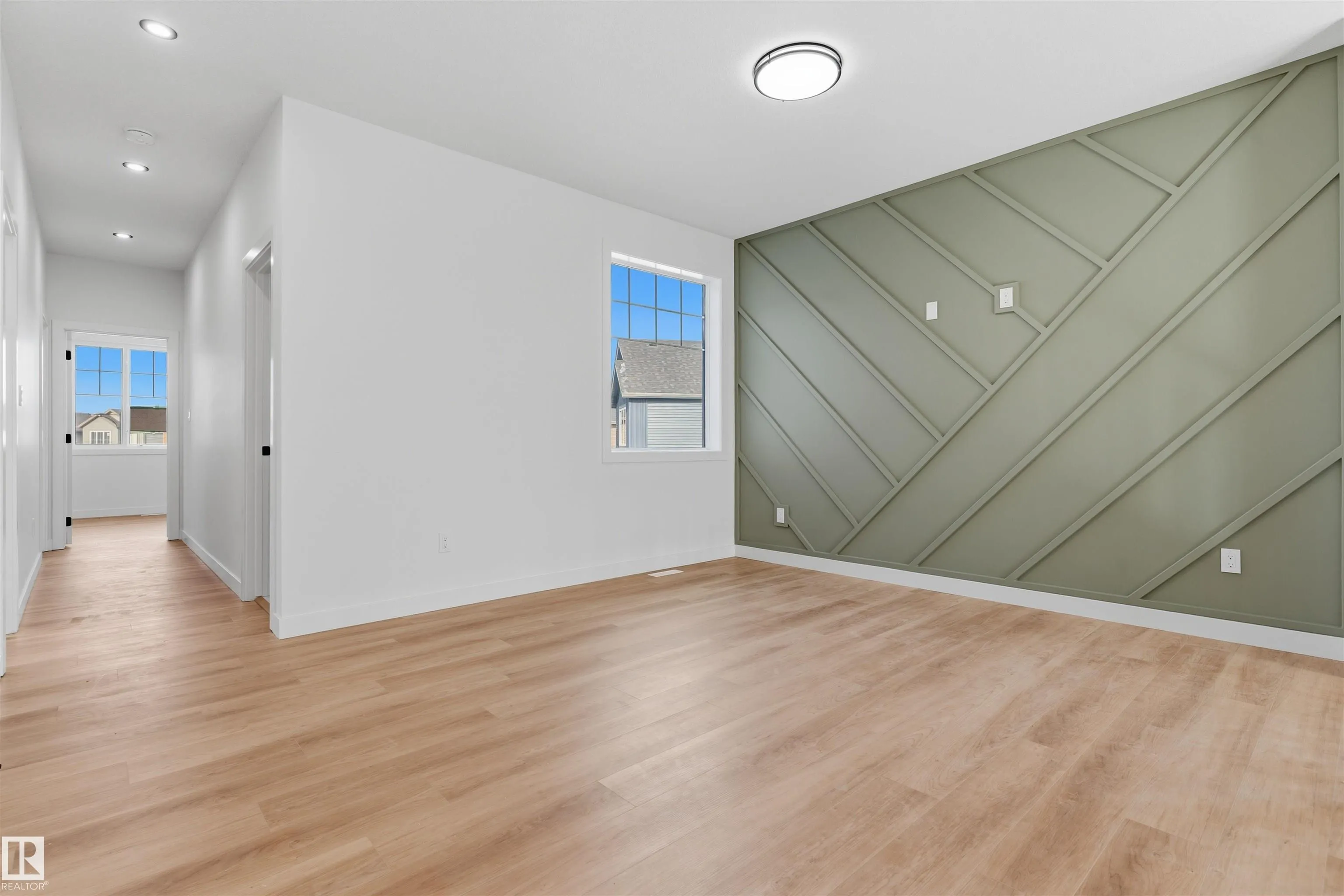 4282 Charles Close