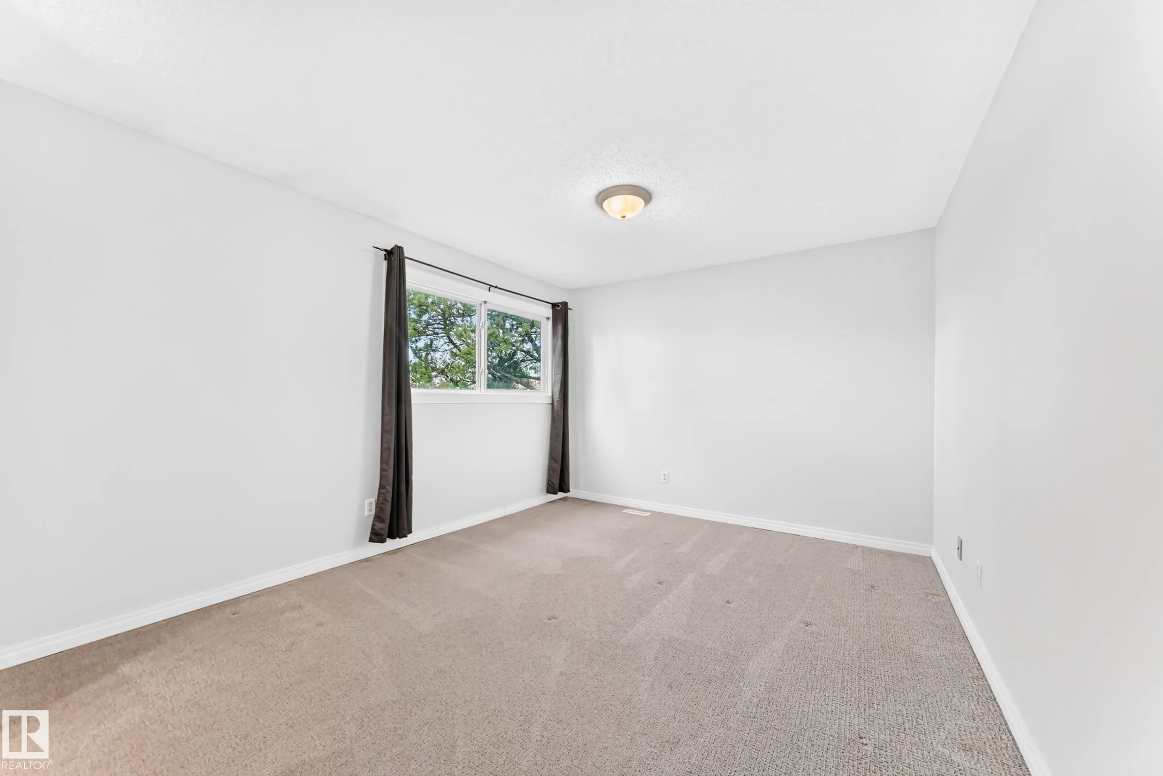 246 Grandin Village