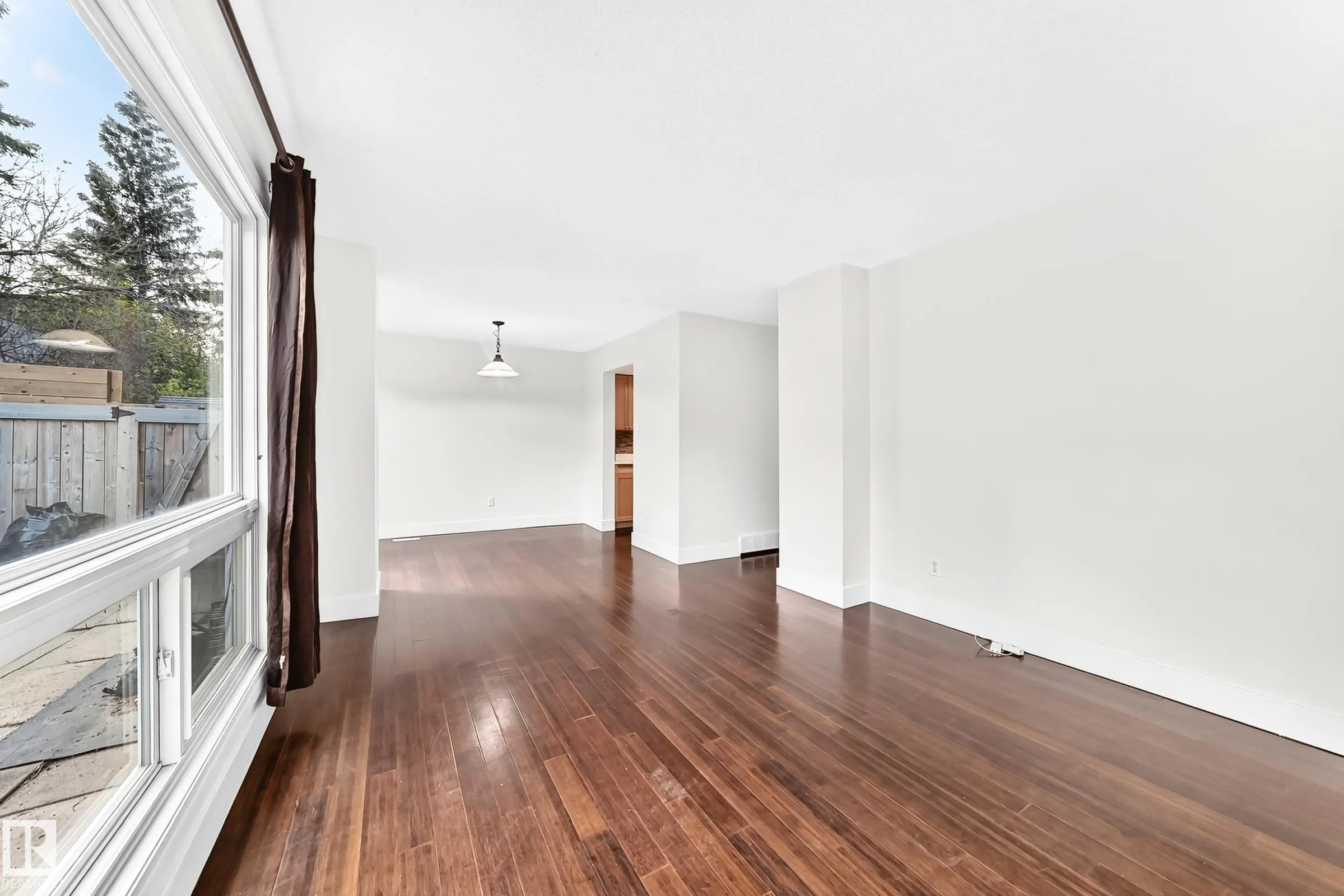 246 Grandin Village