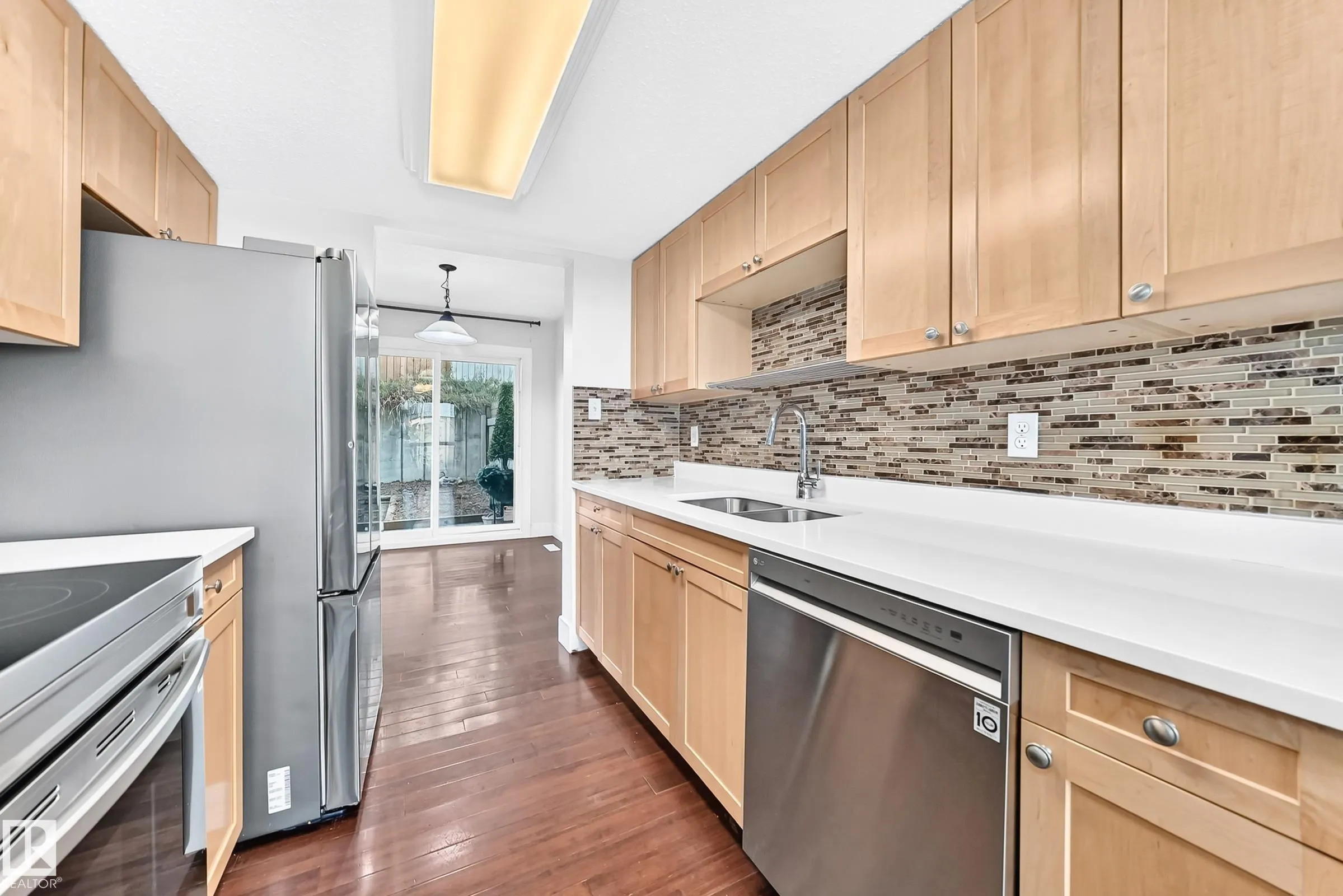 246 Grandin Village