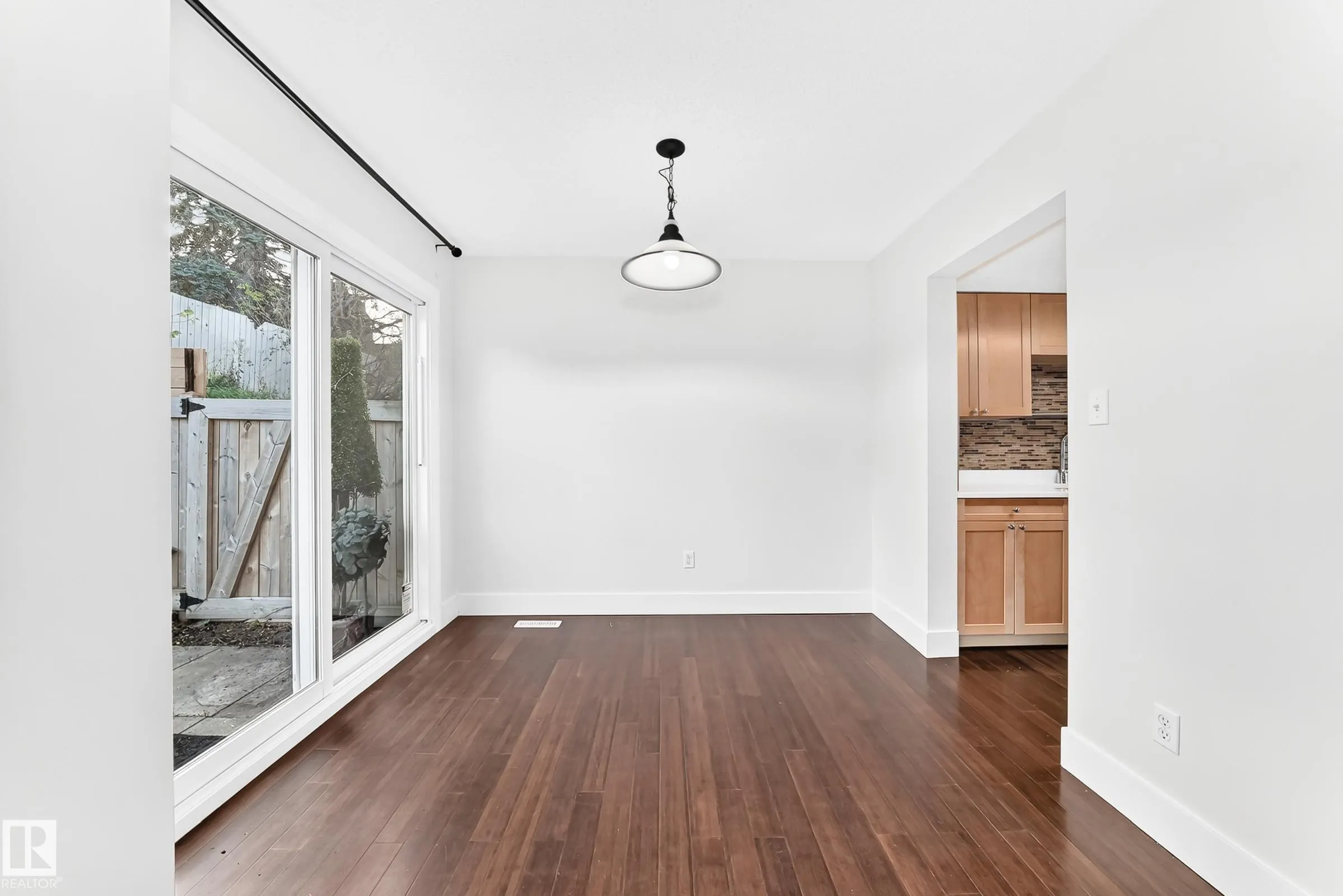 246 Grandin Village