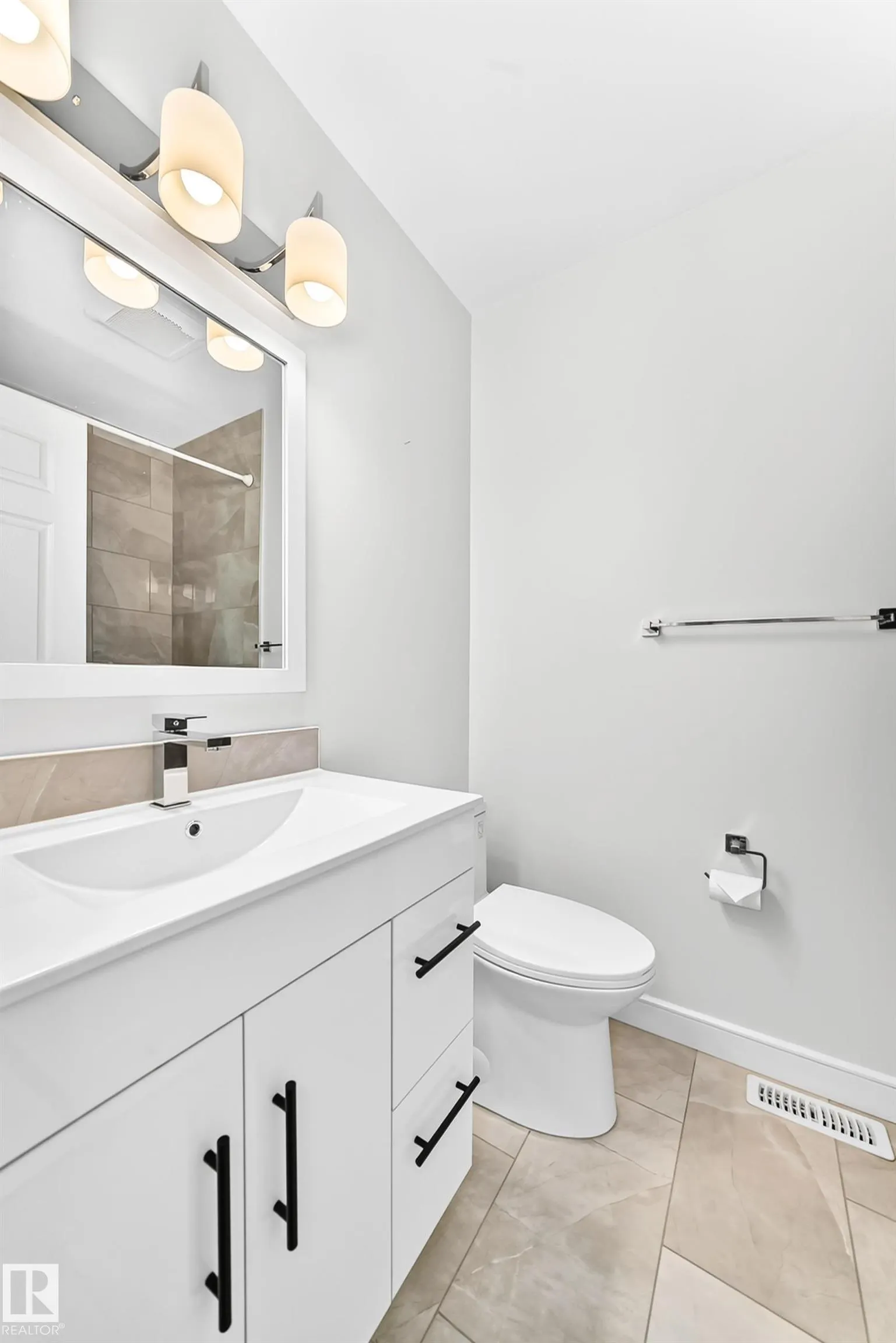 246 Grandin Village
