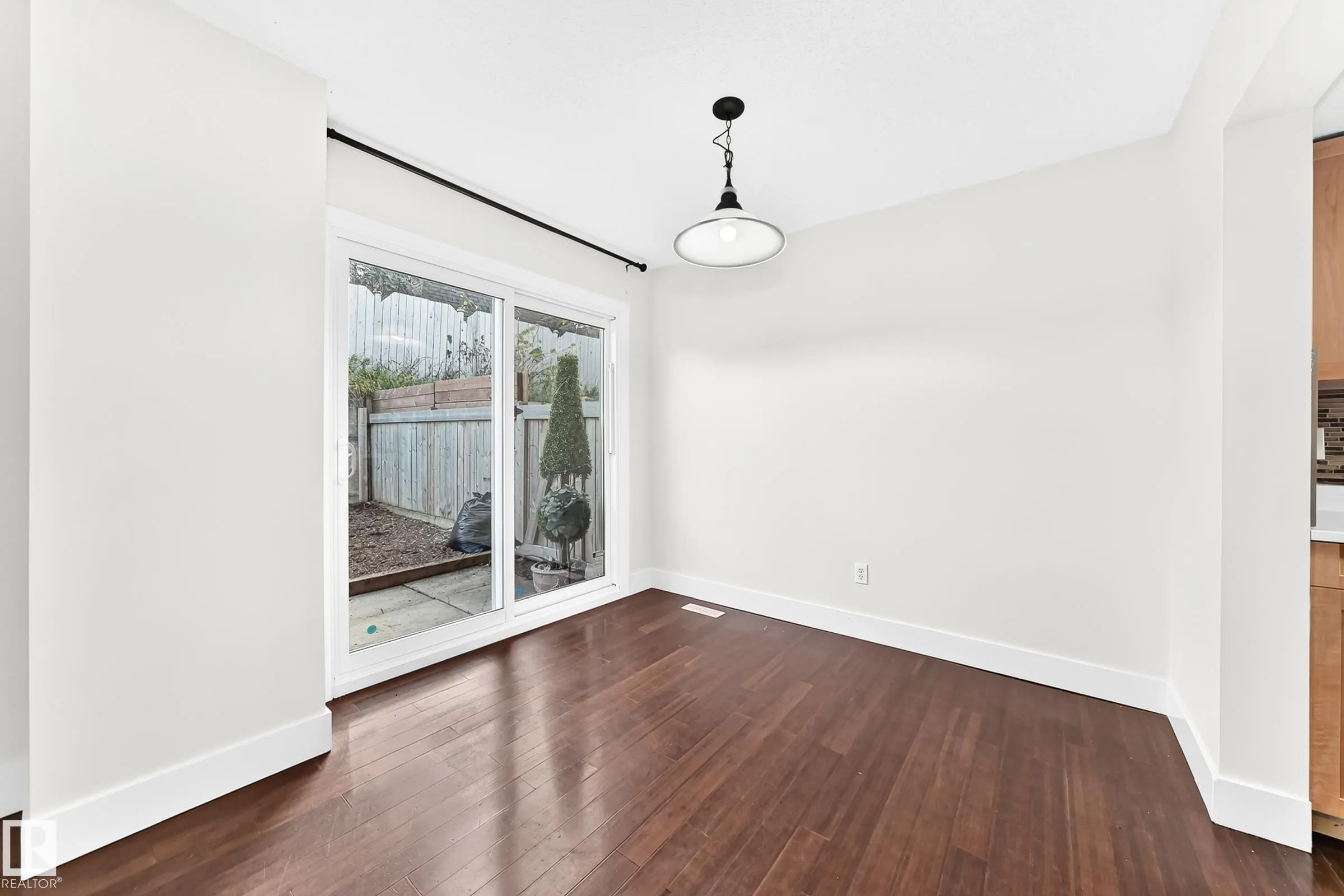 246 Grandin Village
