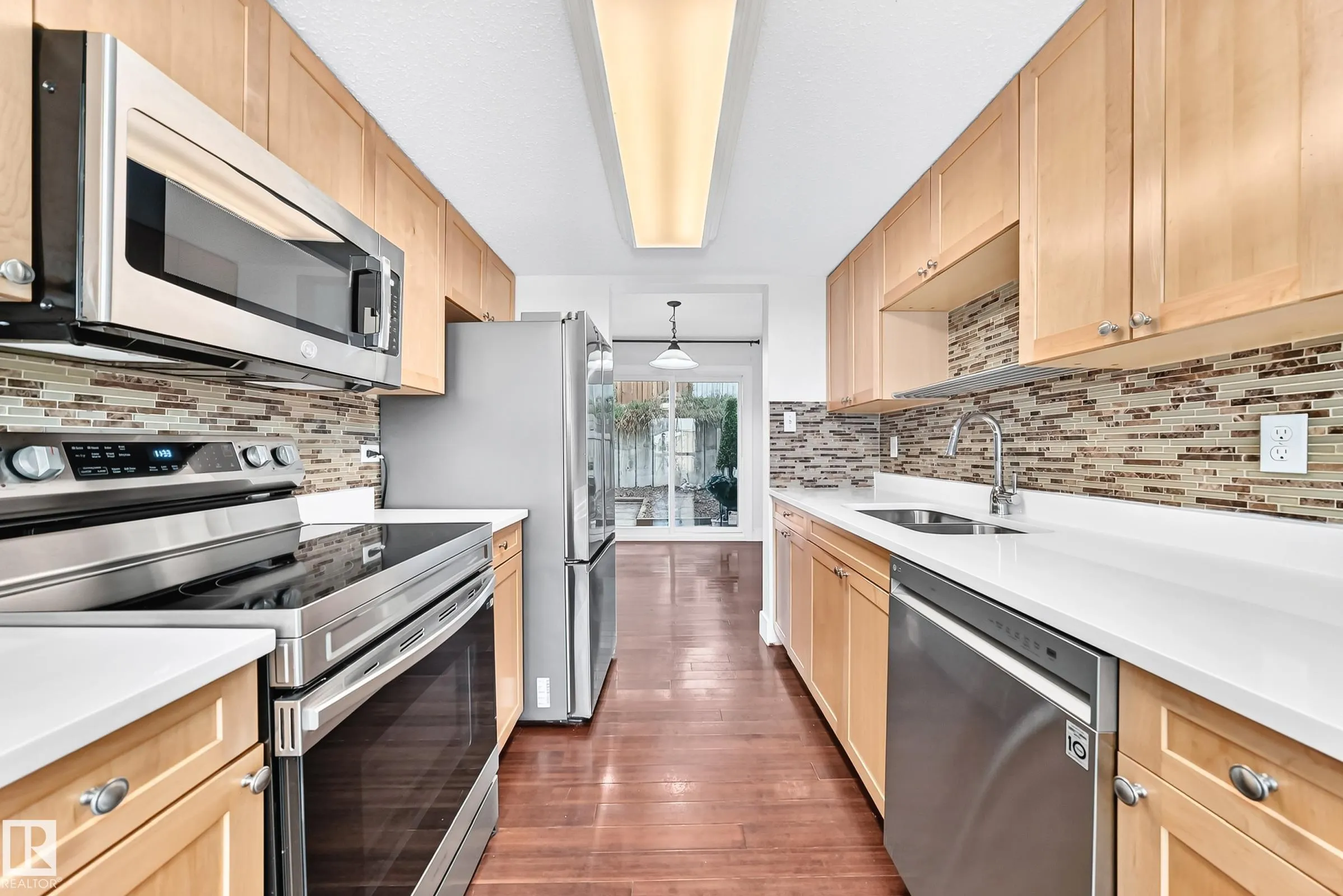 246 Grandin Village