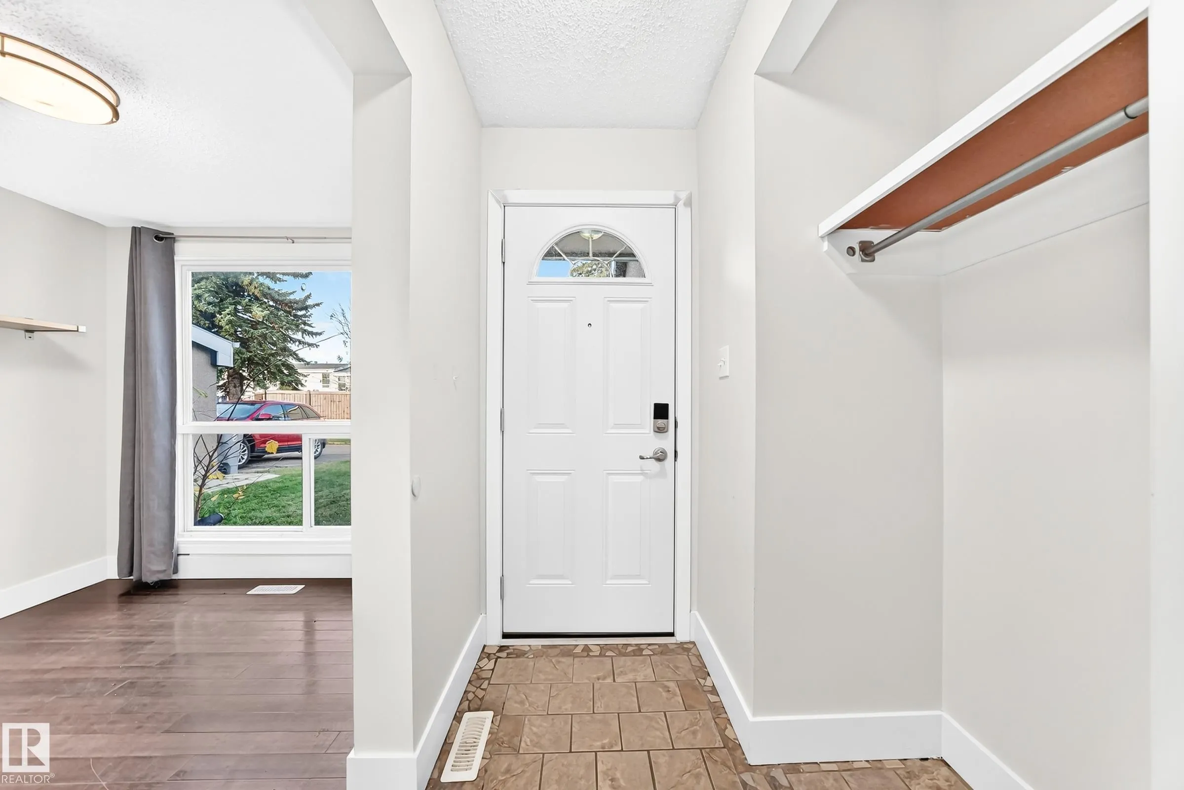 246 Grandin Village