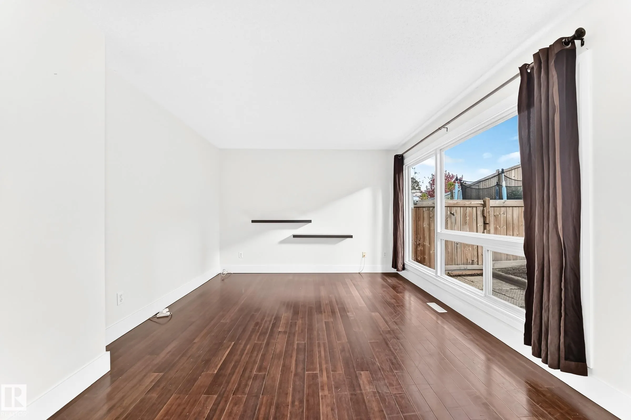 246 Grandin Village