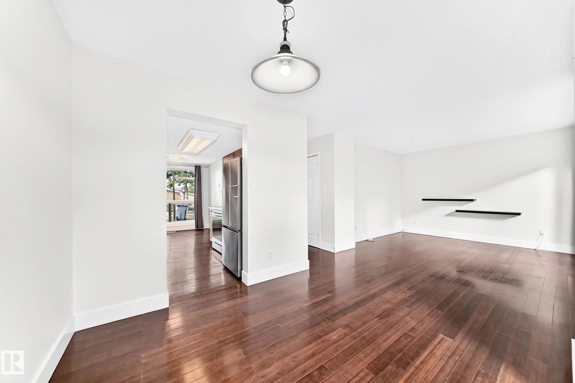 246 Grandin Village