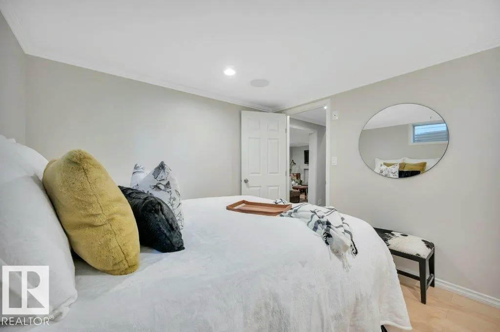 34 LAFONDE Crescent