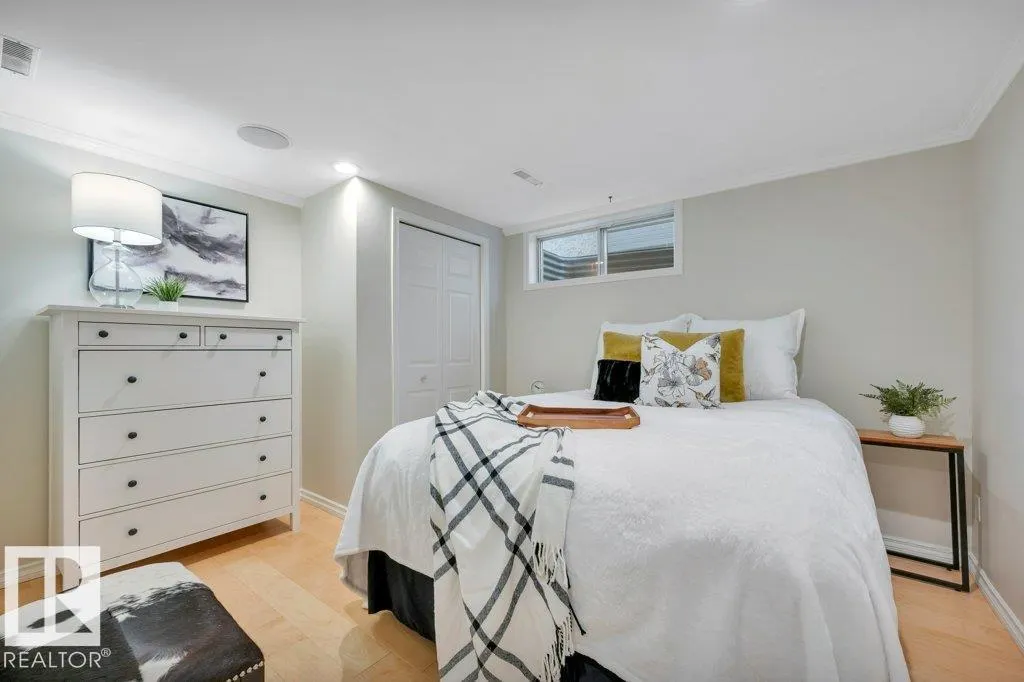 34 LAFONDE Crescent