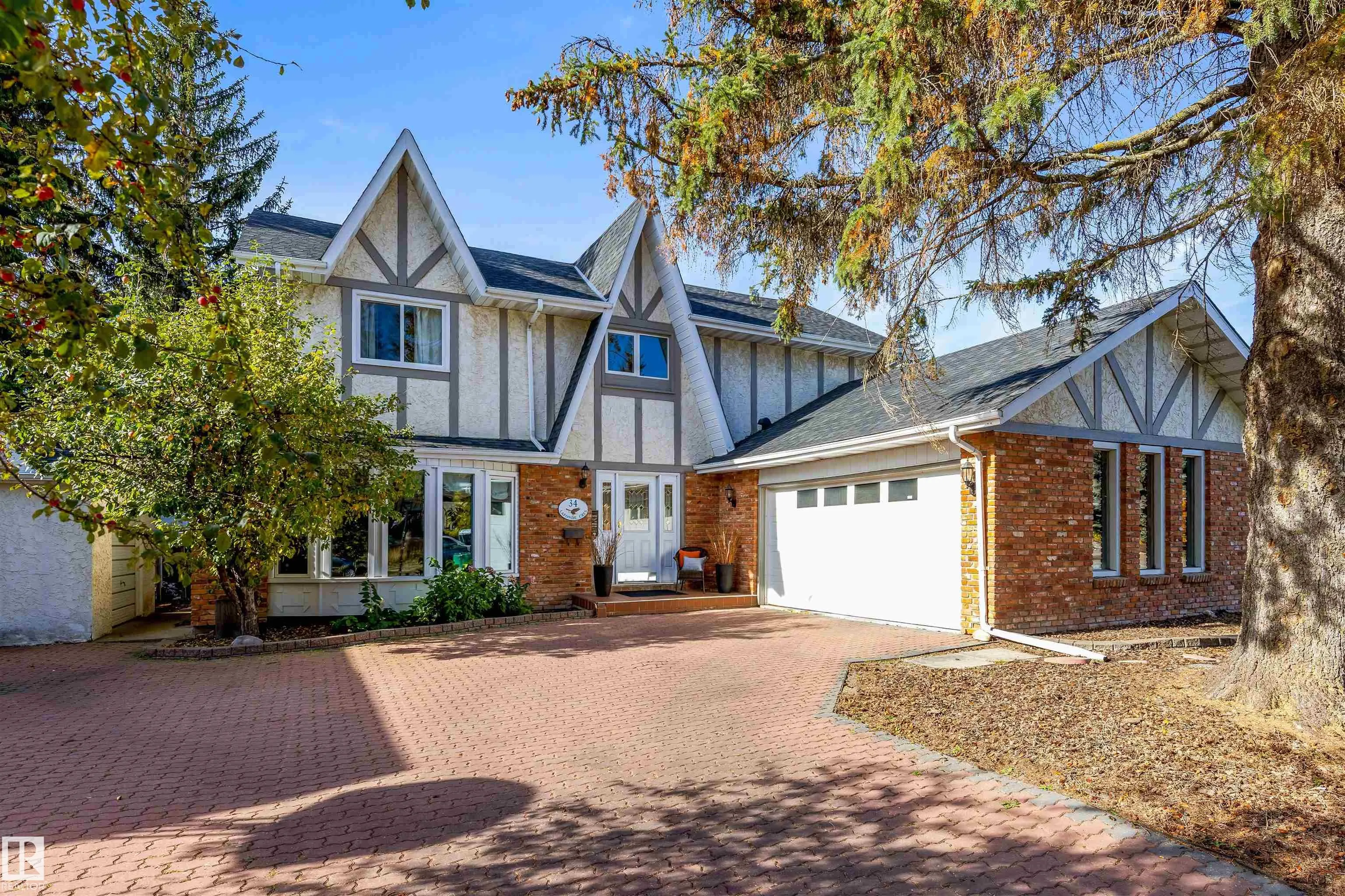 34 LAFONDE Crescent