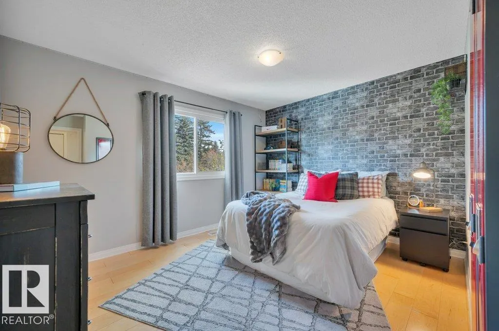 34 LAFONDE Crescent
