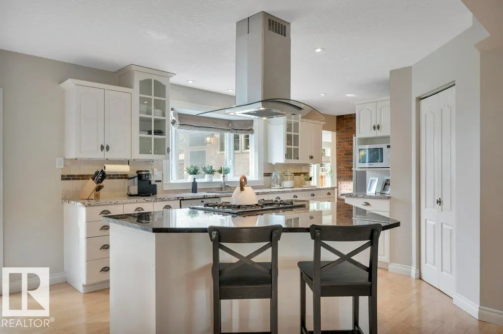 34 LAFONDE Crescent