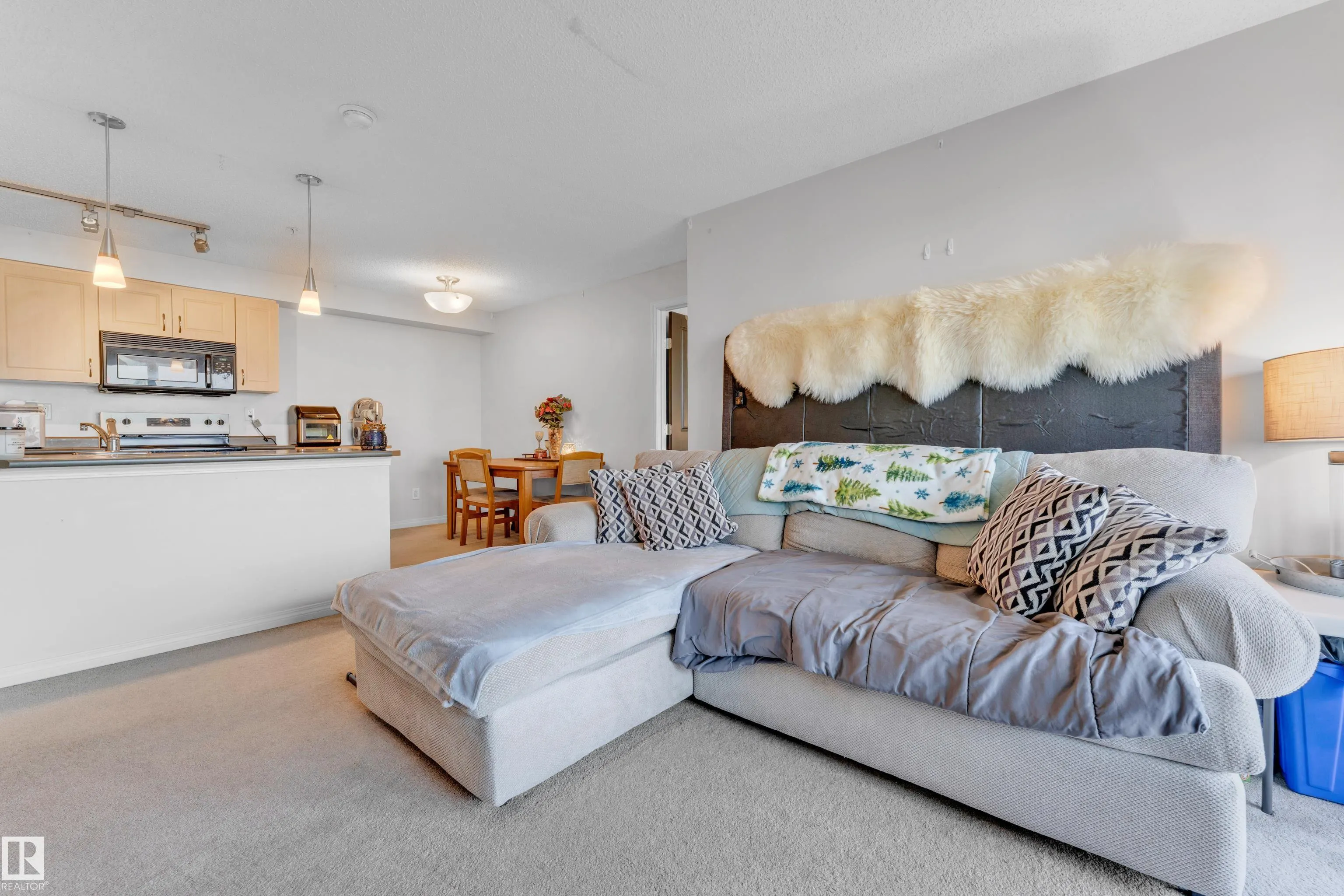 13907 136 Street