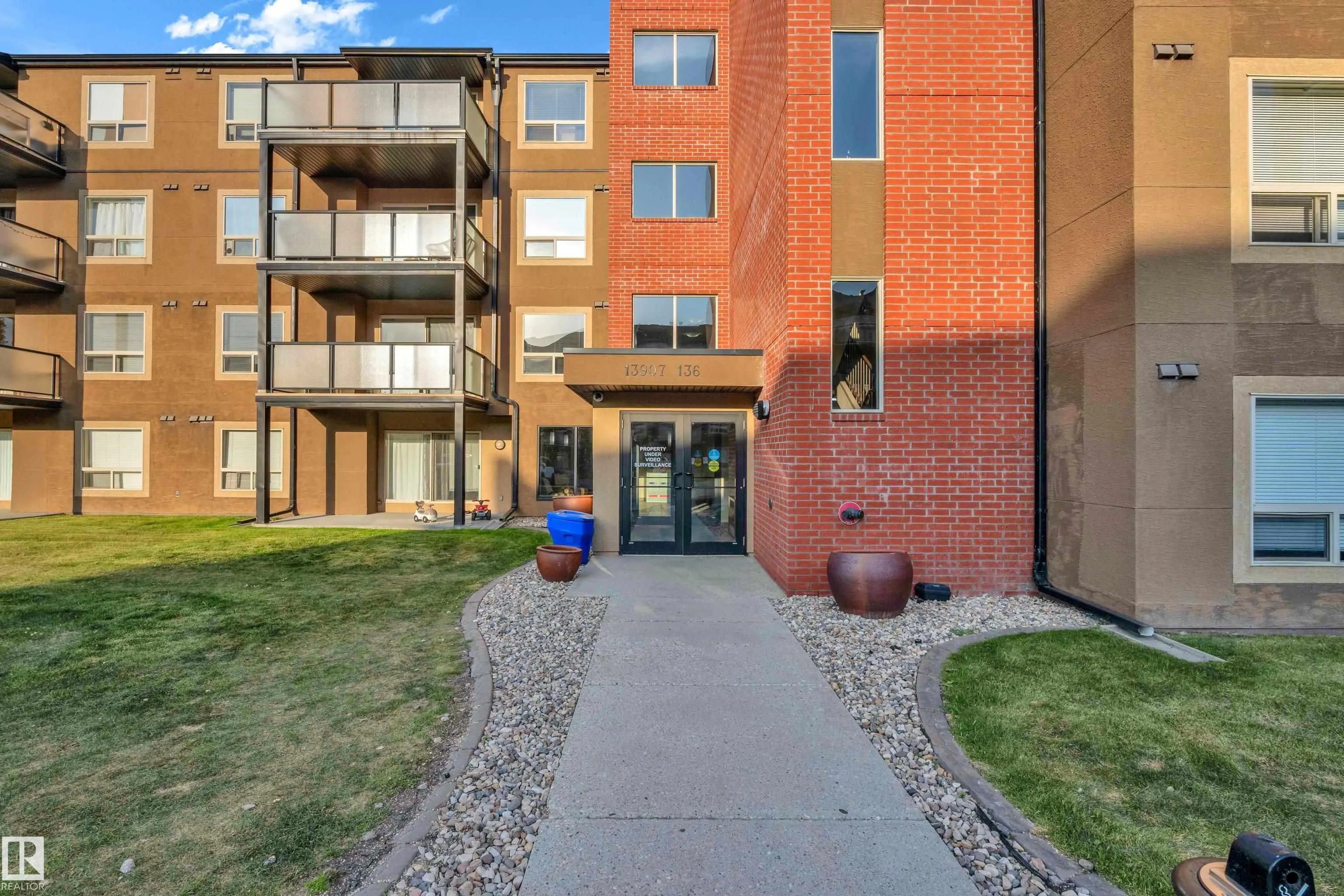 13907 136 Street