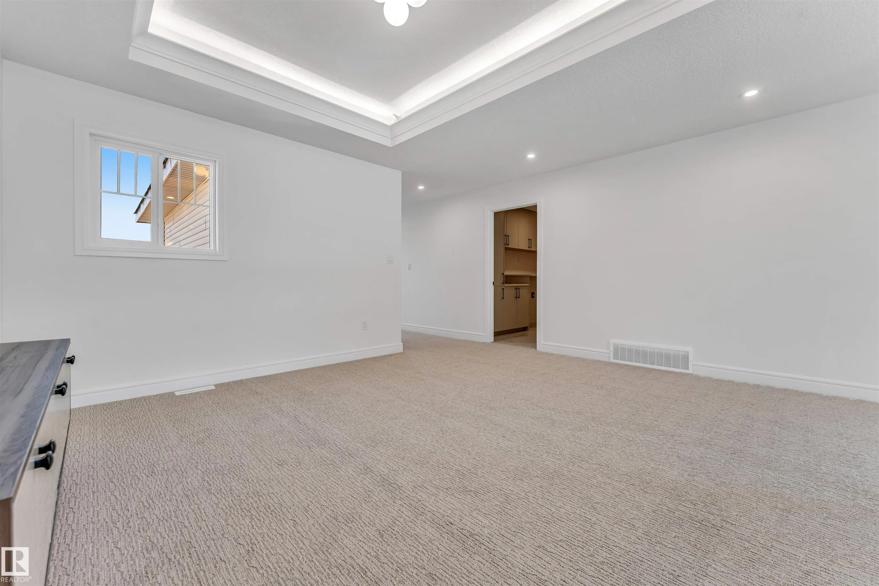 19420 25 Ave