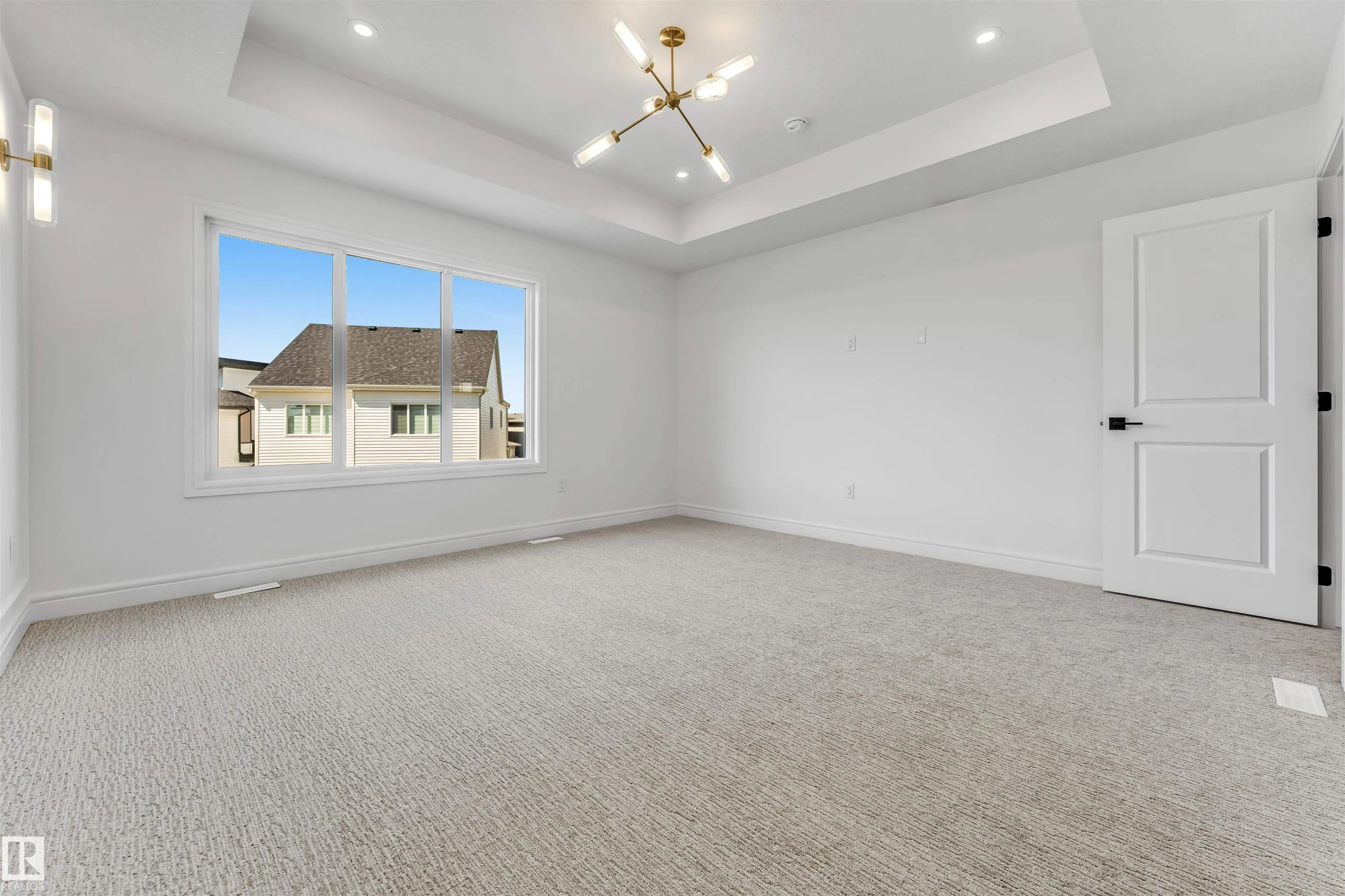 19420 25 Ave