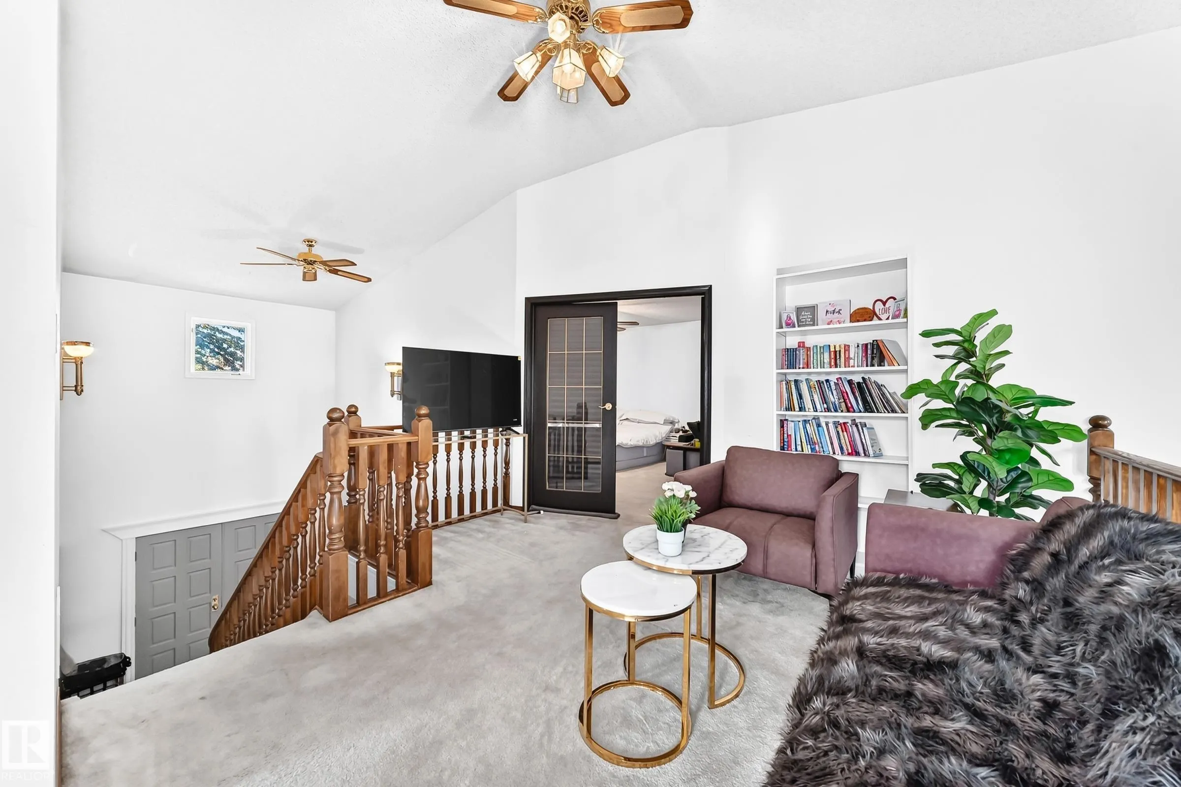 92 HOWSON Crescent