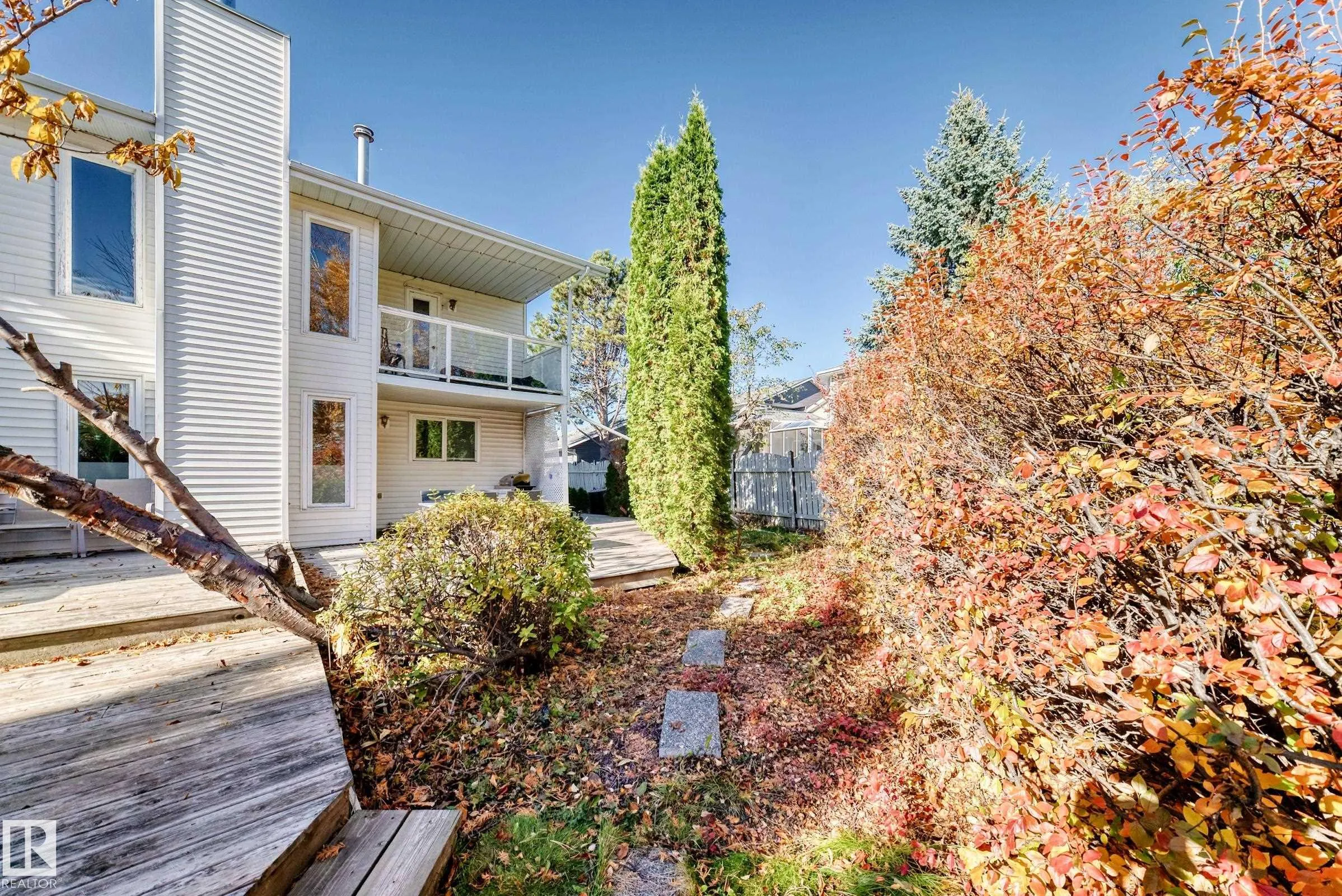 92 HOWSON Crescent