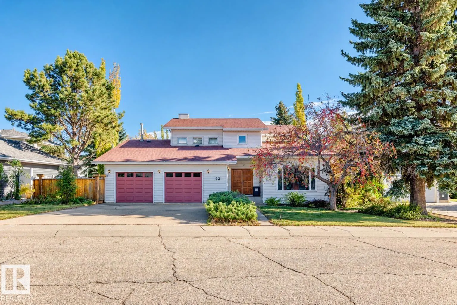 92 HOWSON Crescent