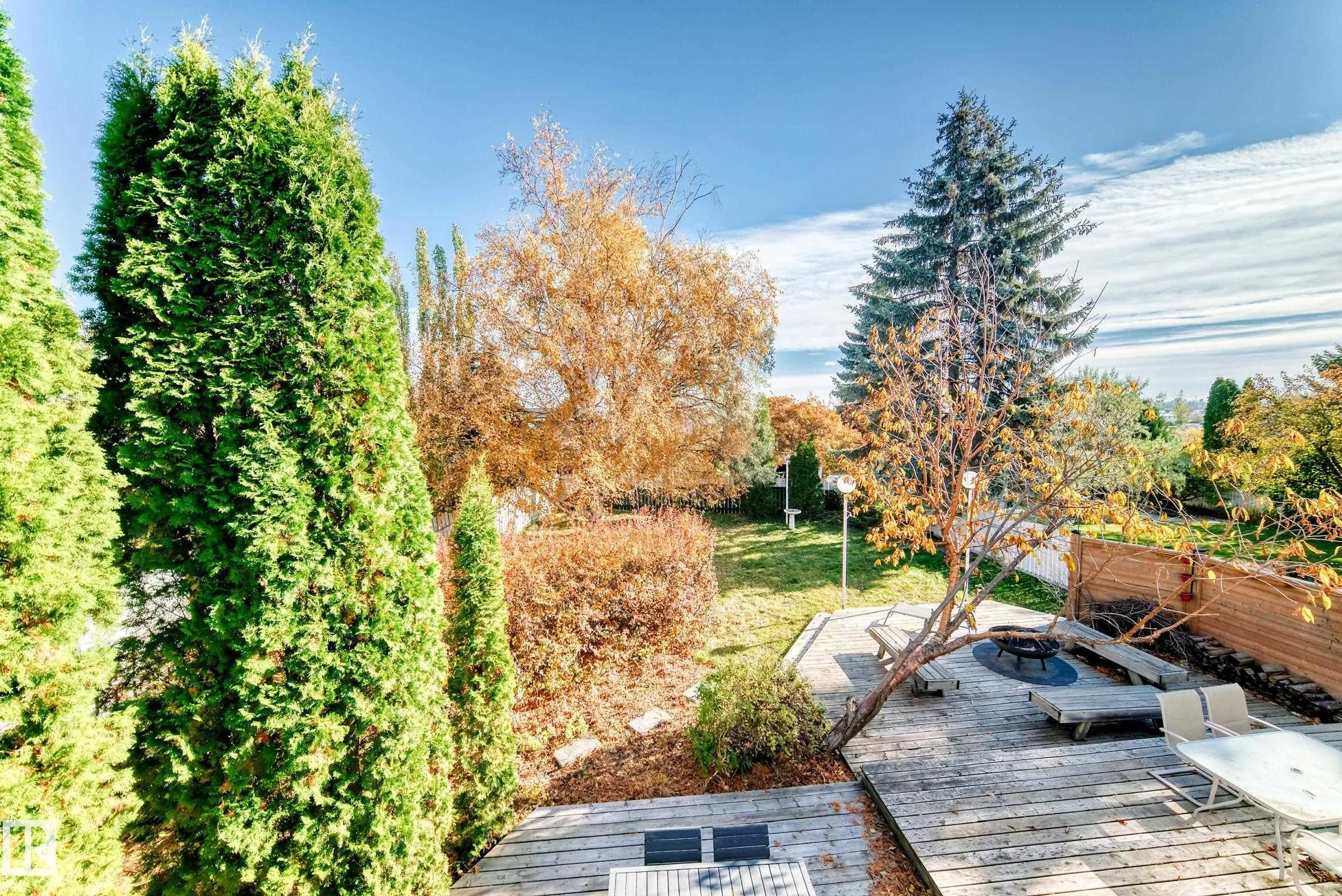 92 HOWSON Crescent