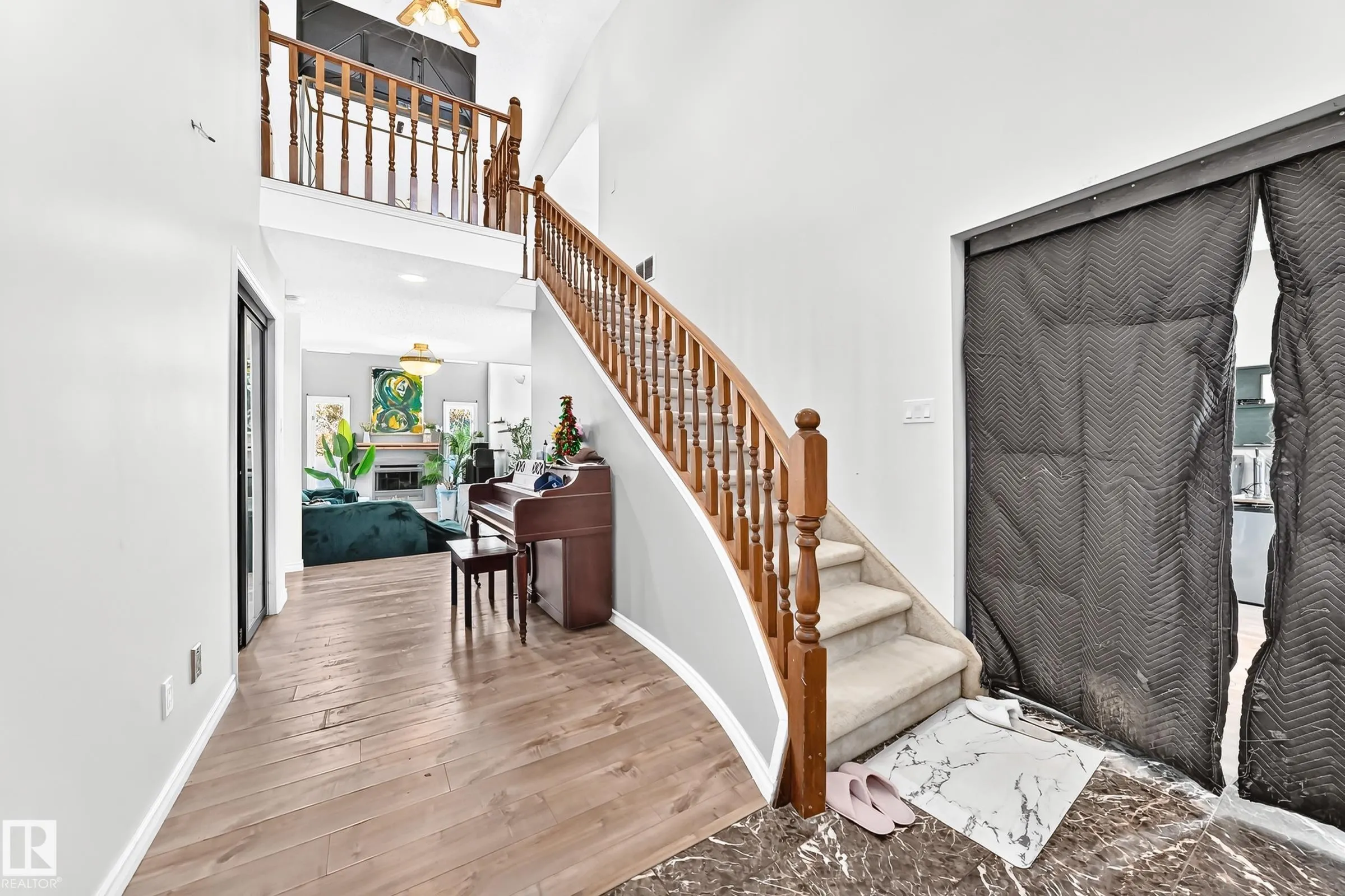 92 HOWSON Crescent