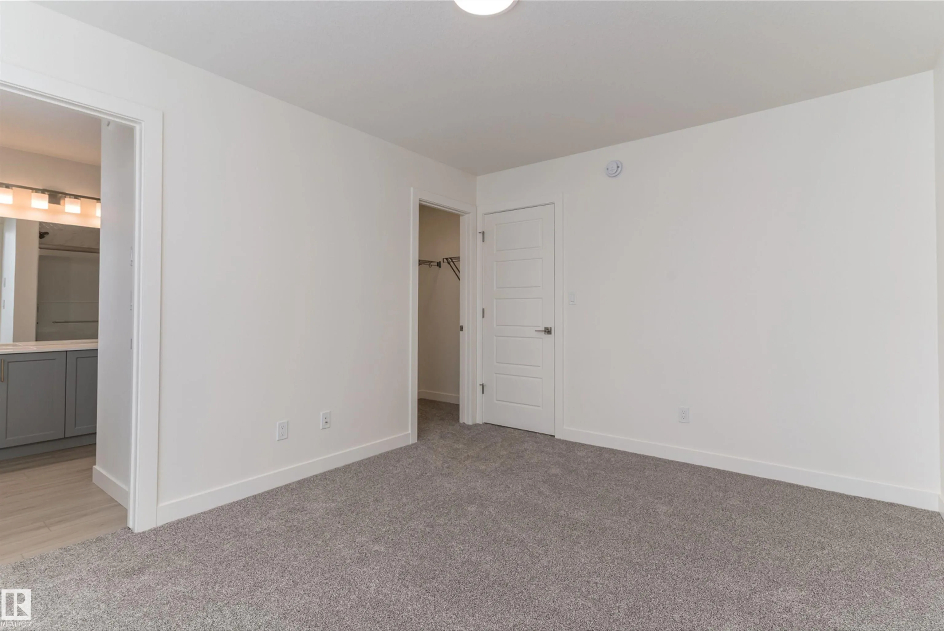 1250 MCLEOD Avenue