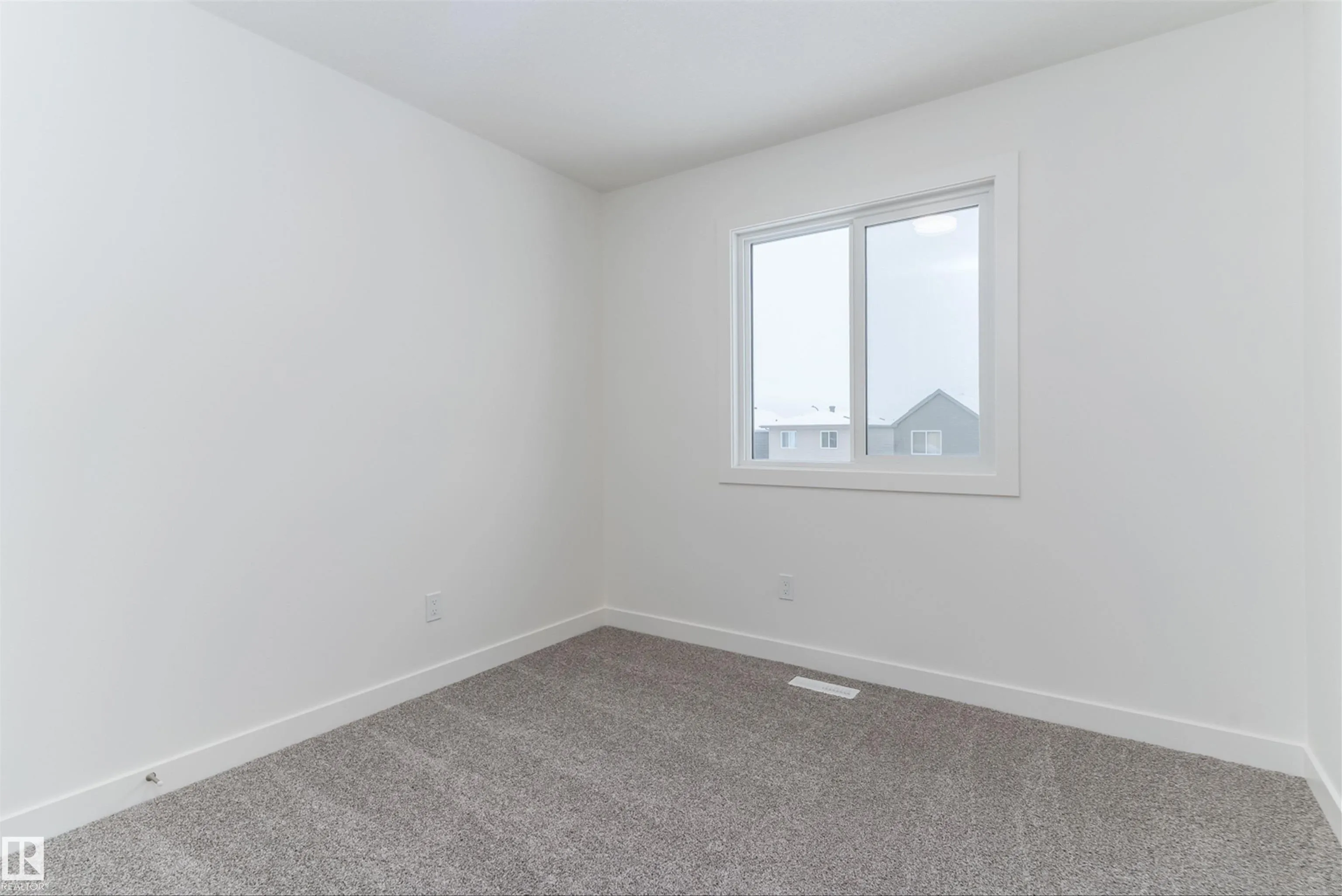 1250 MCLEOD Avenue