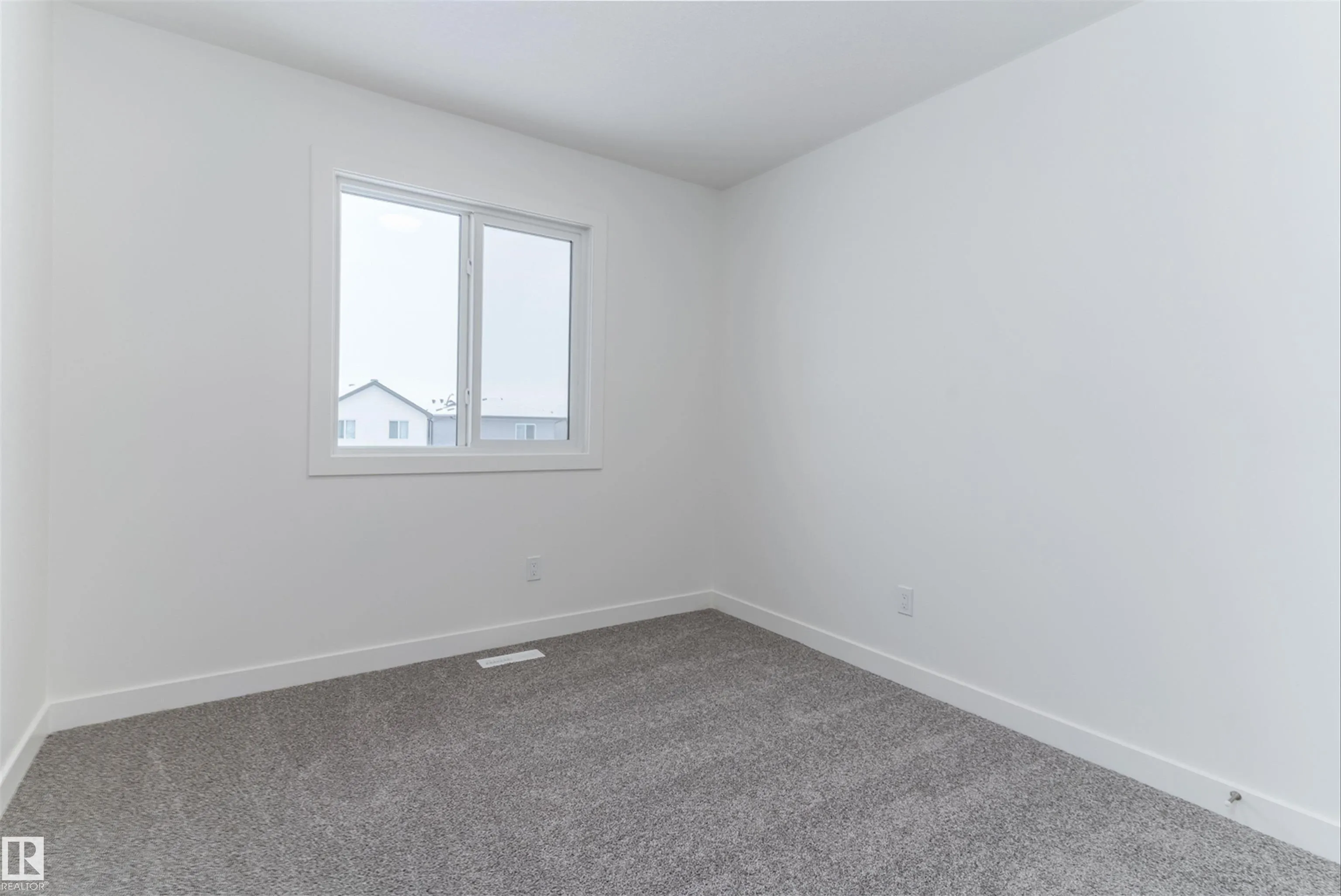 1250 MCLEOD Avenue