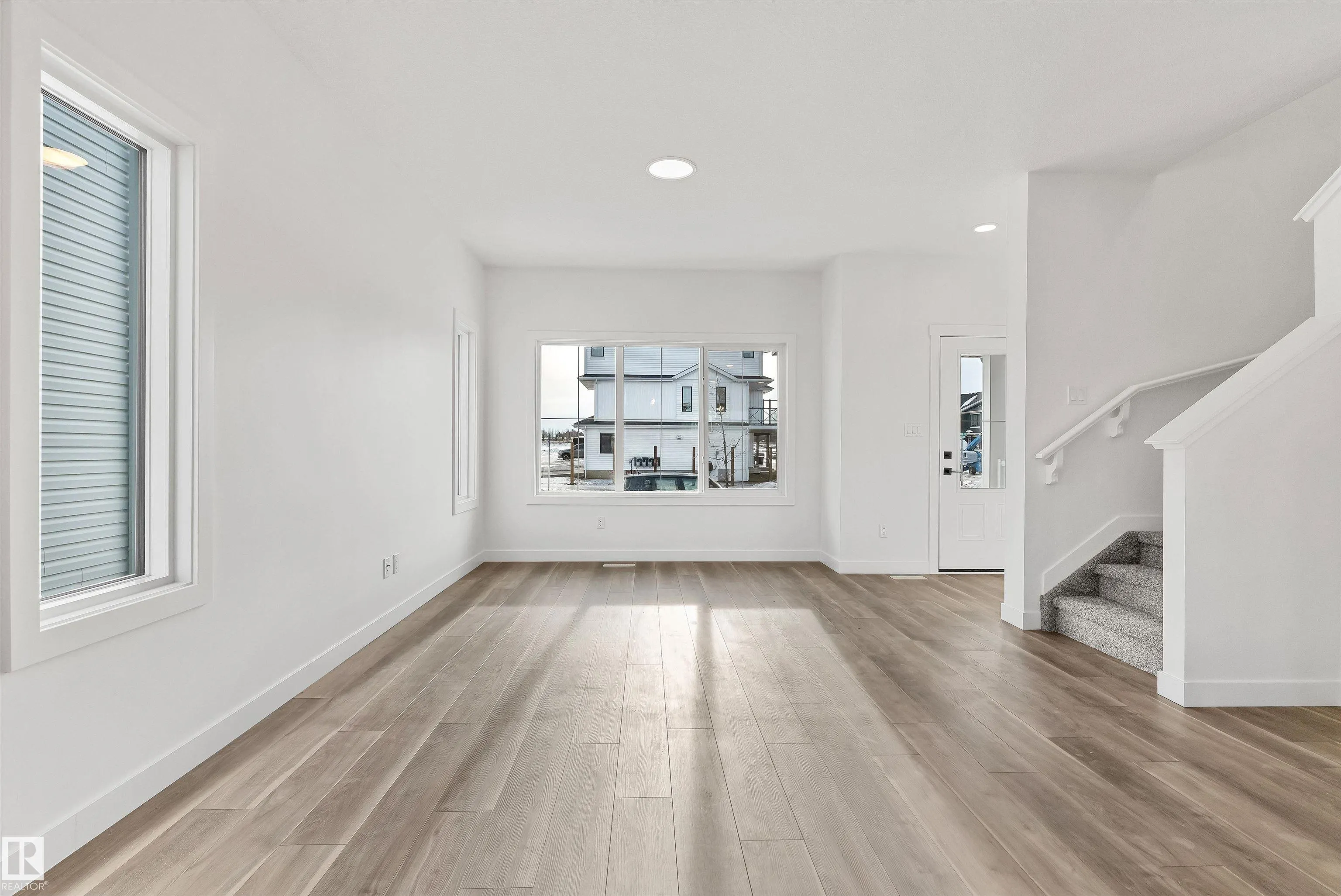 1216 MCLEOD Avenue