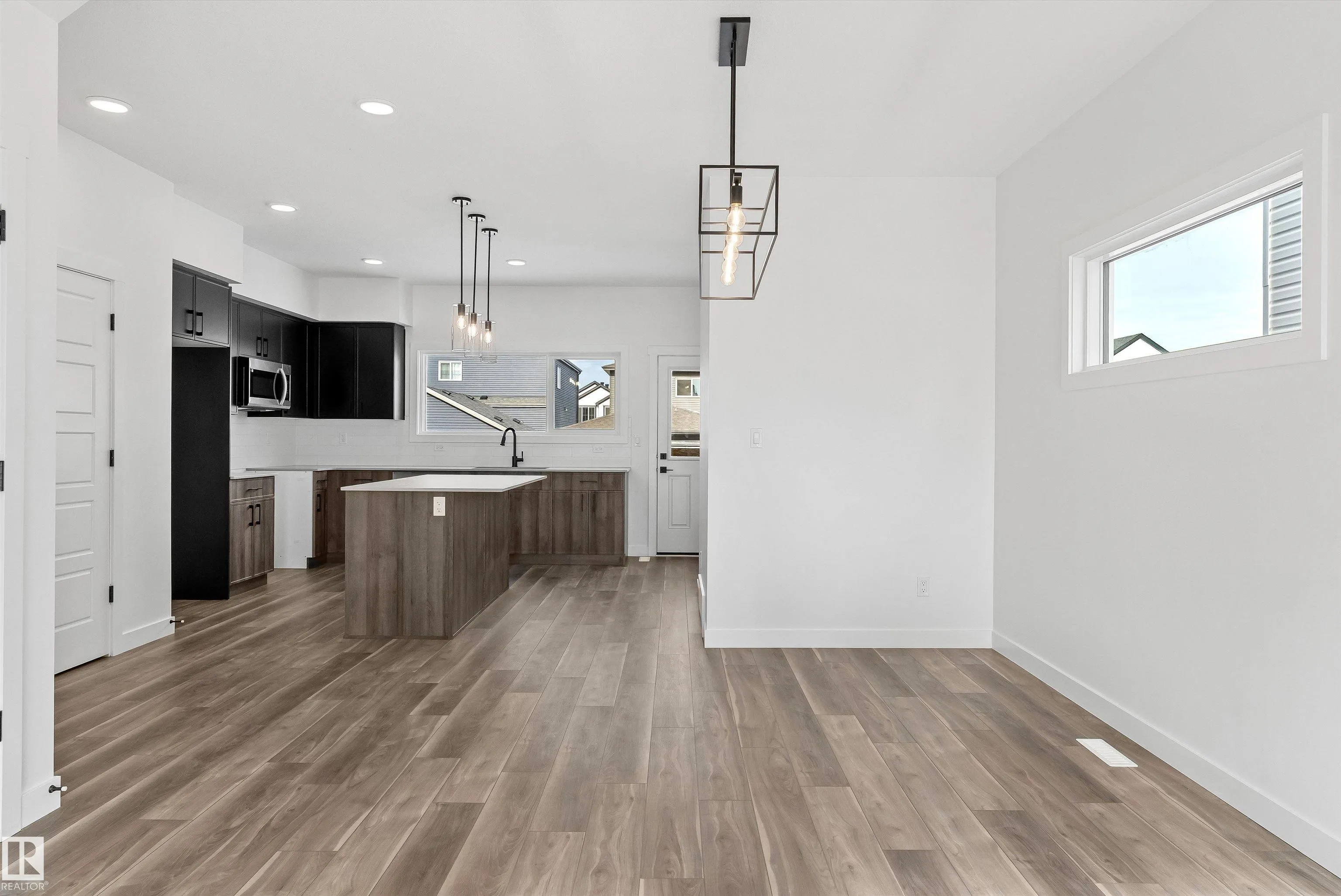 1216 MCLEOD Avenue