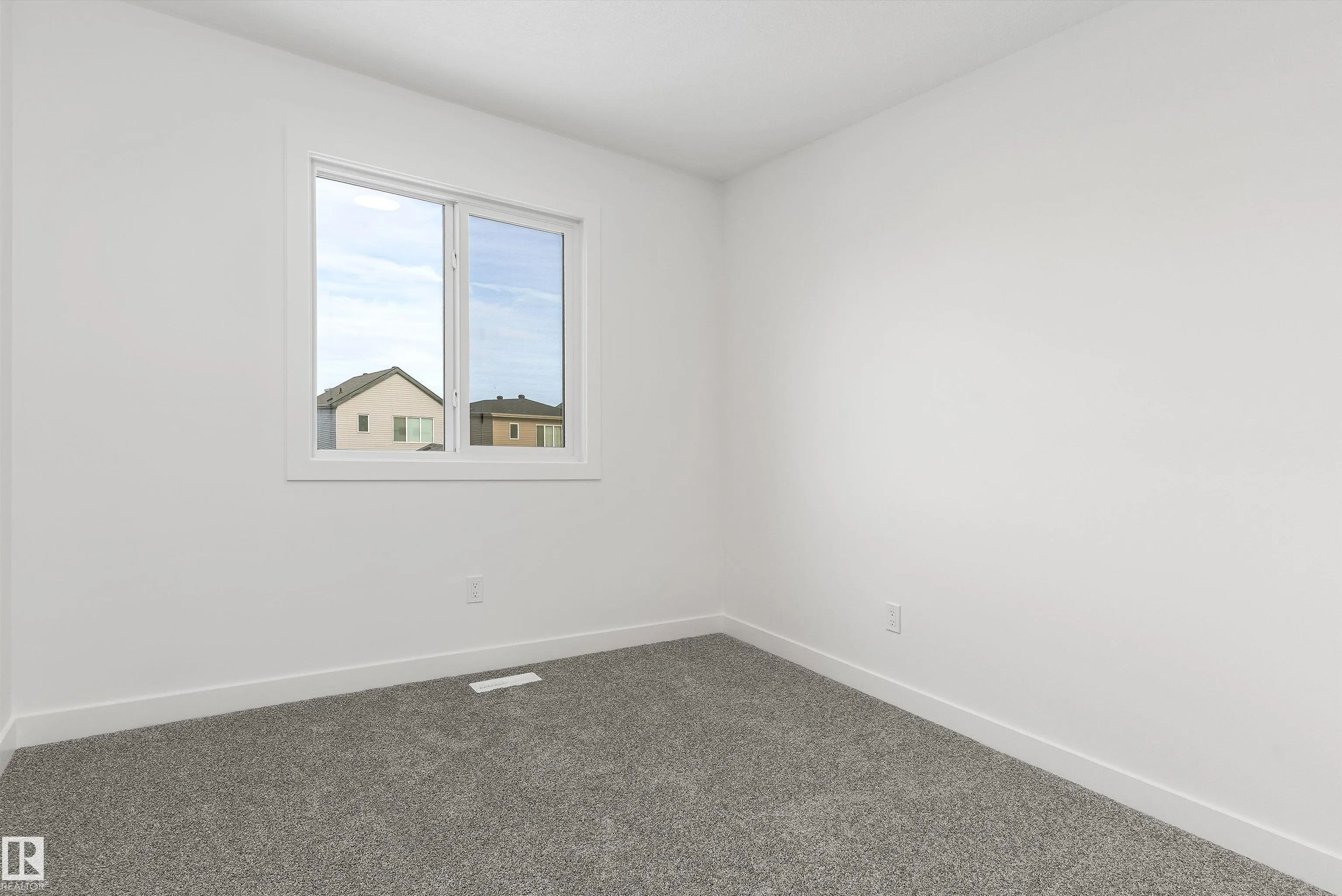 1216 MCLEOD Avenue