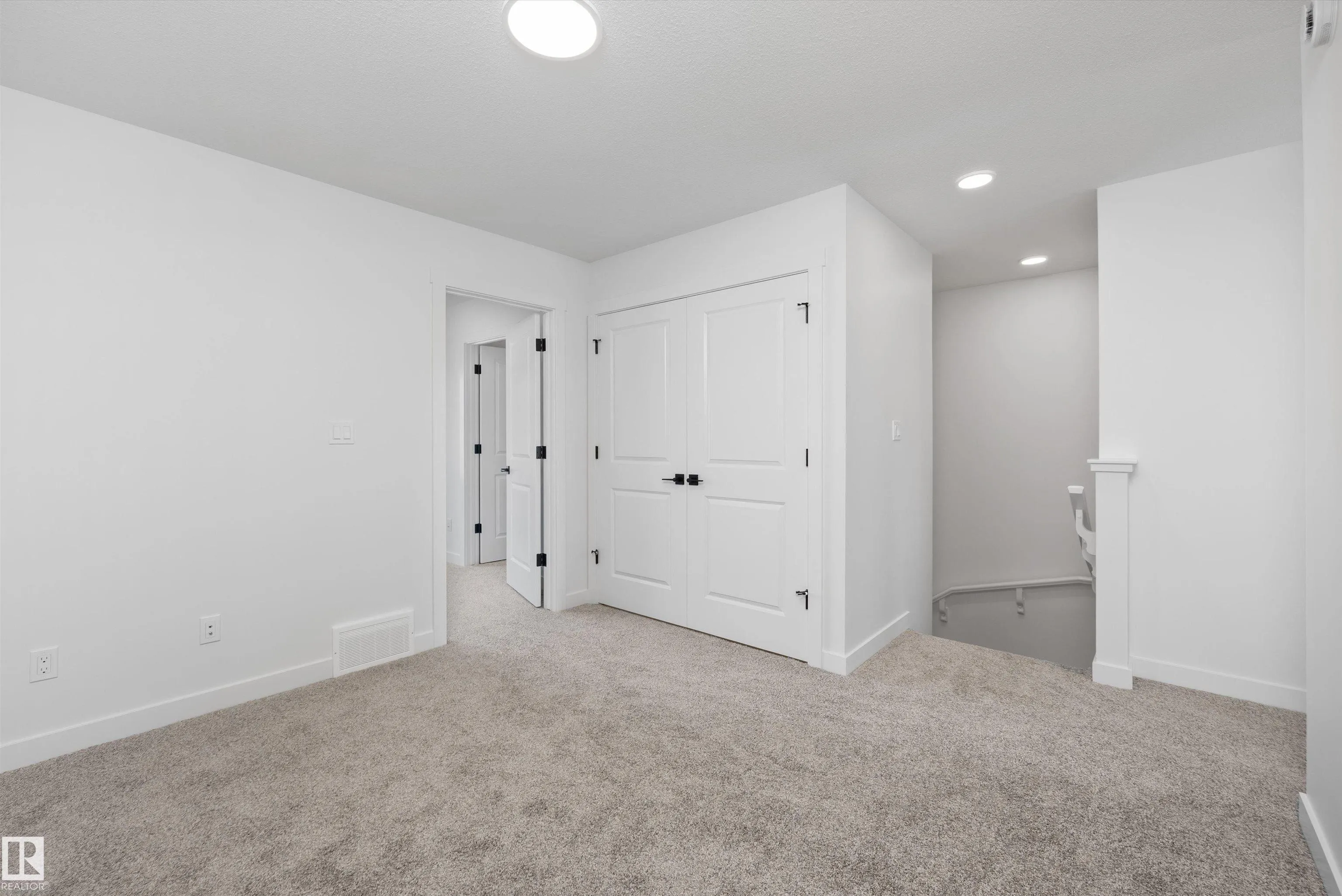 17544 63 Street
