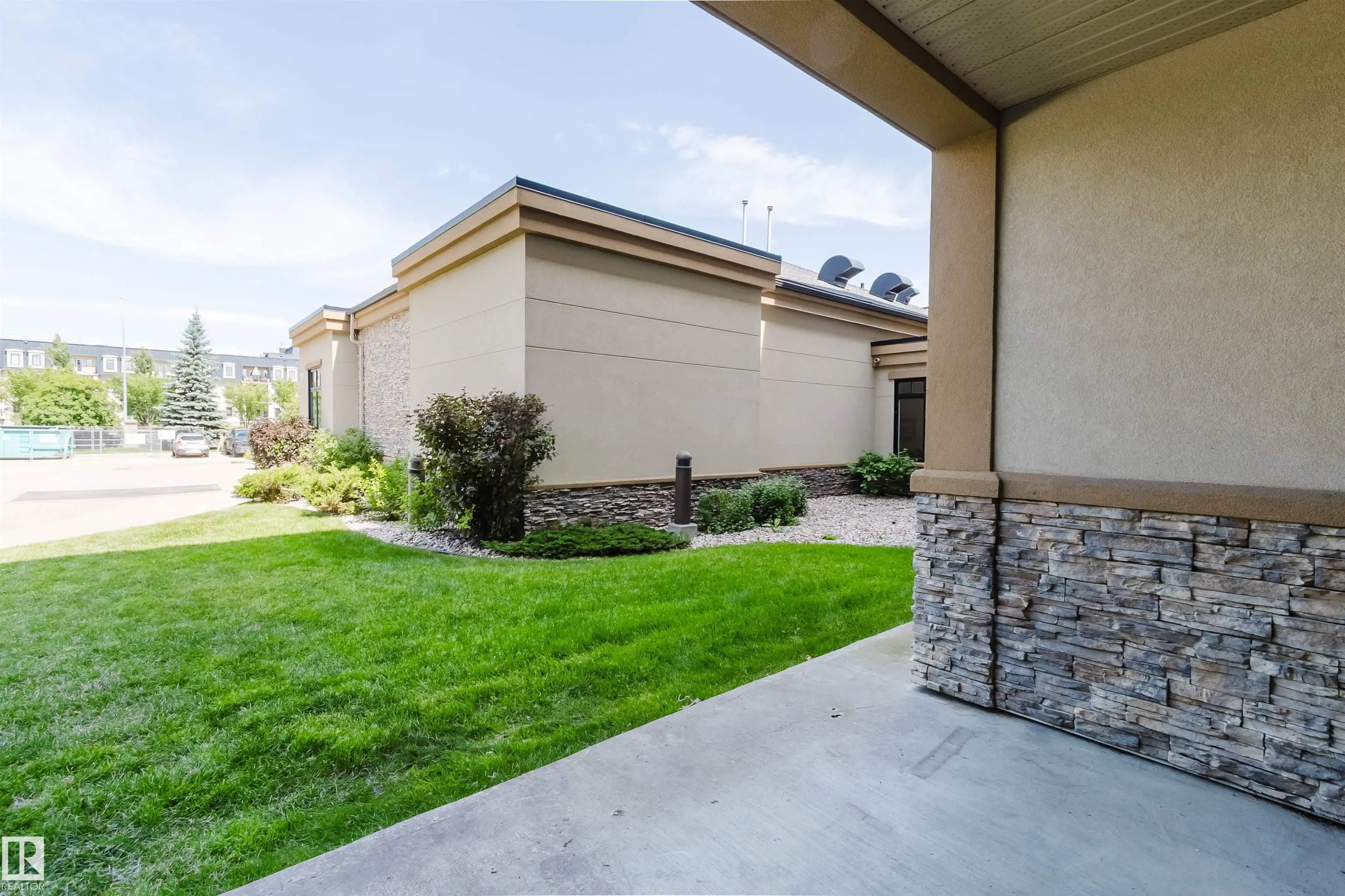 160 MAGRATH Road