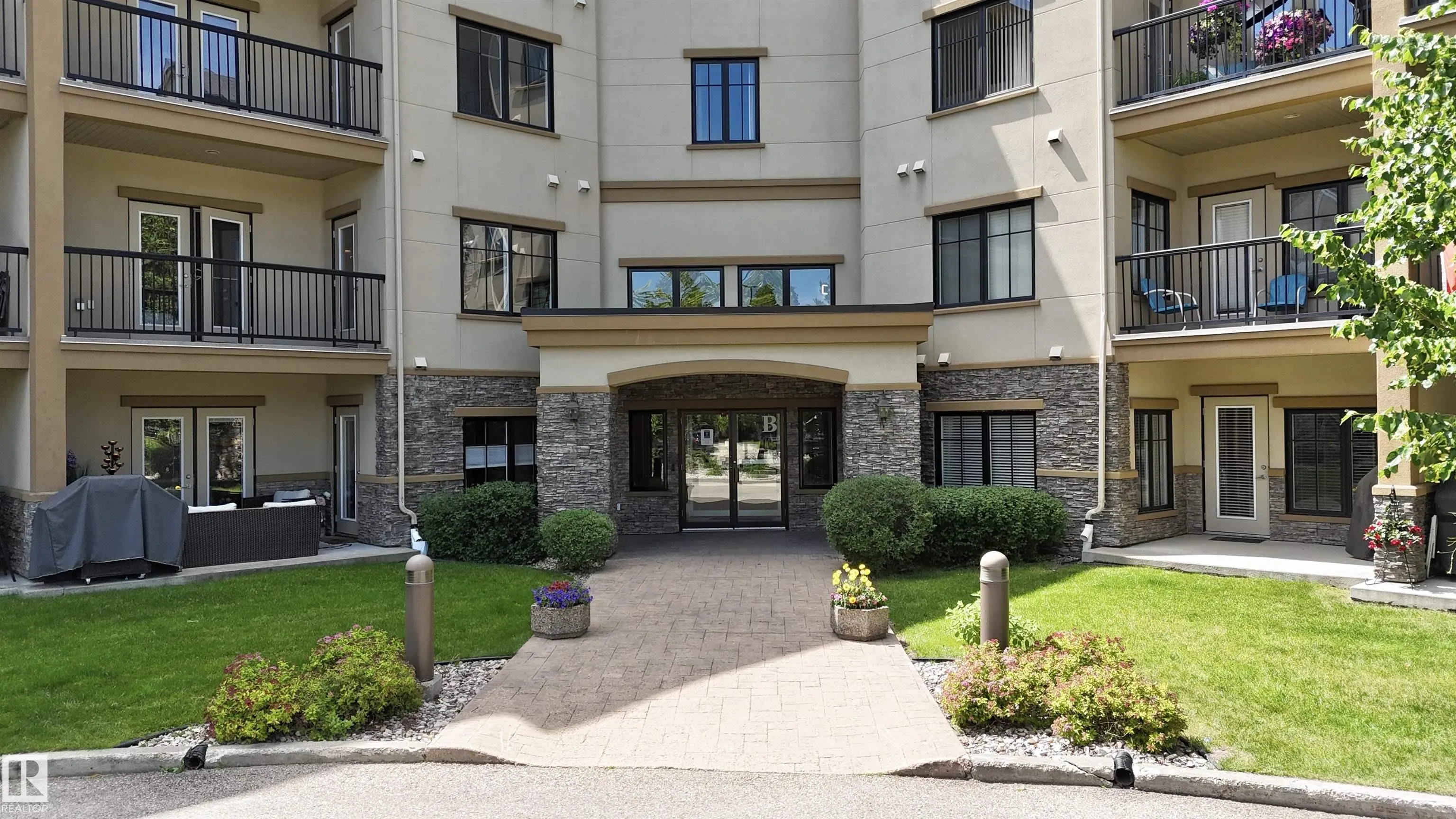 160 MAGRATH Road