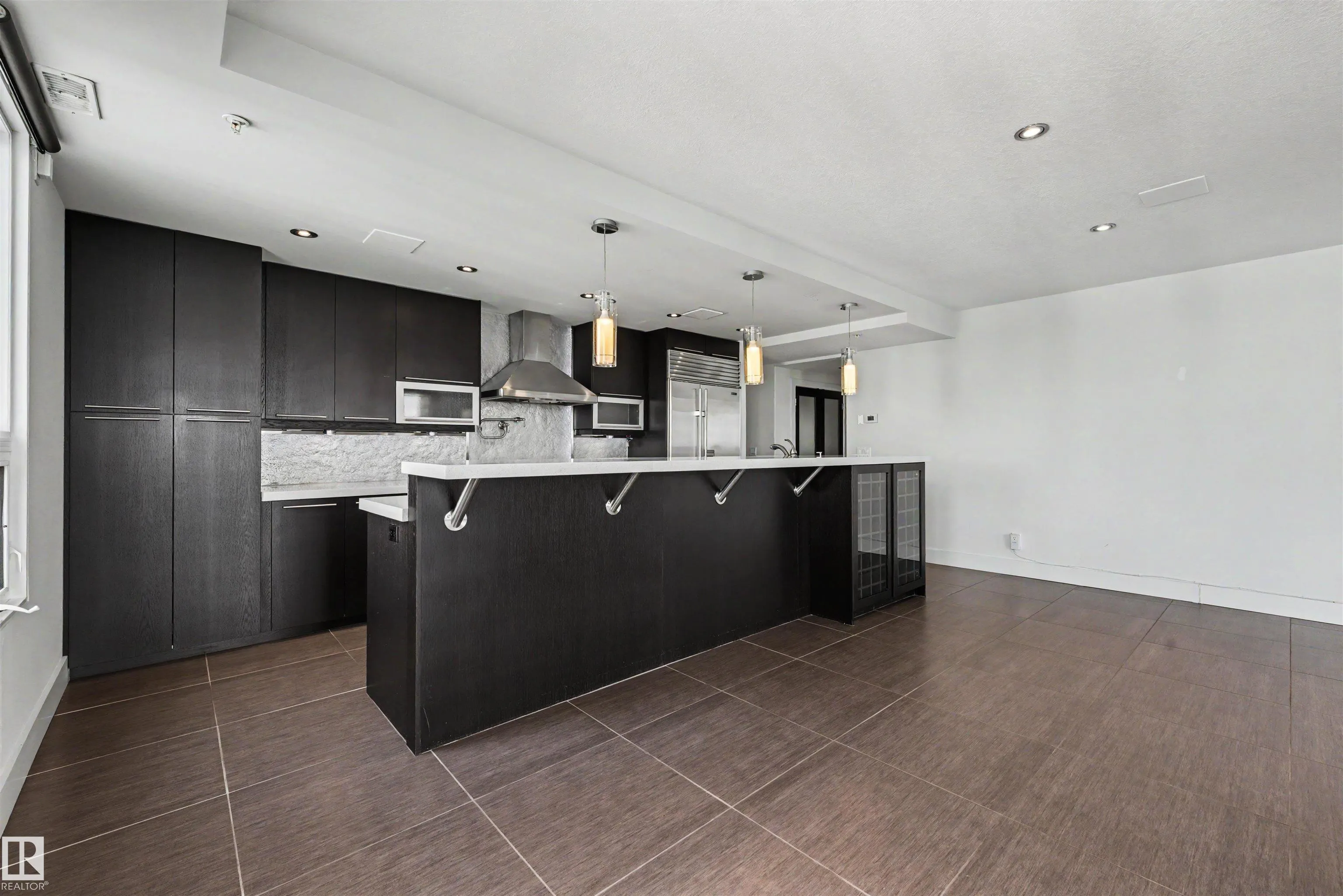 9939 109 Street