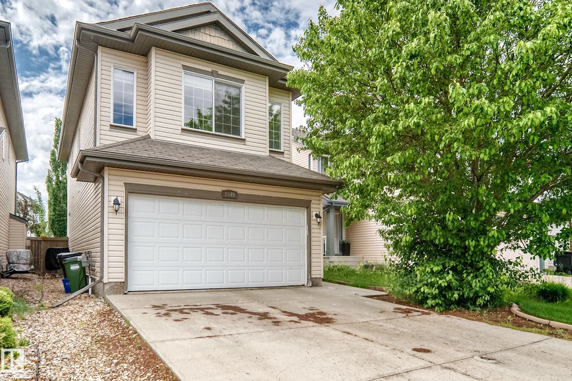 1549 37C Avenue