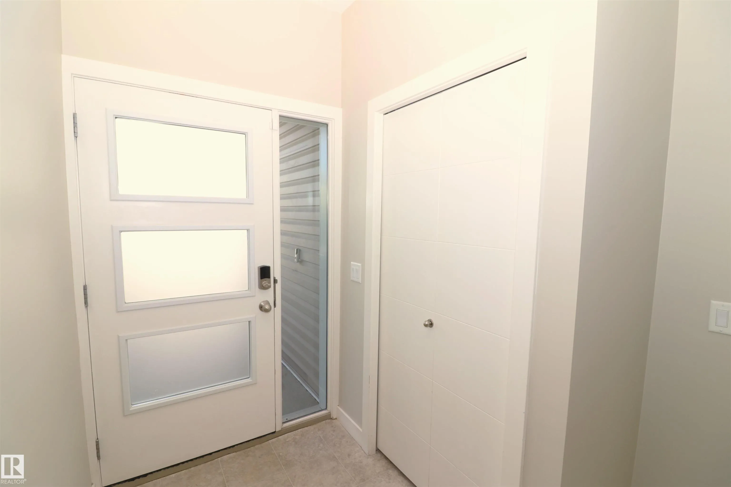 600 BELLEROSE Drive
