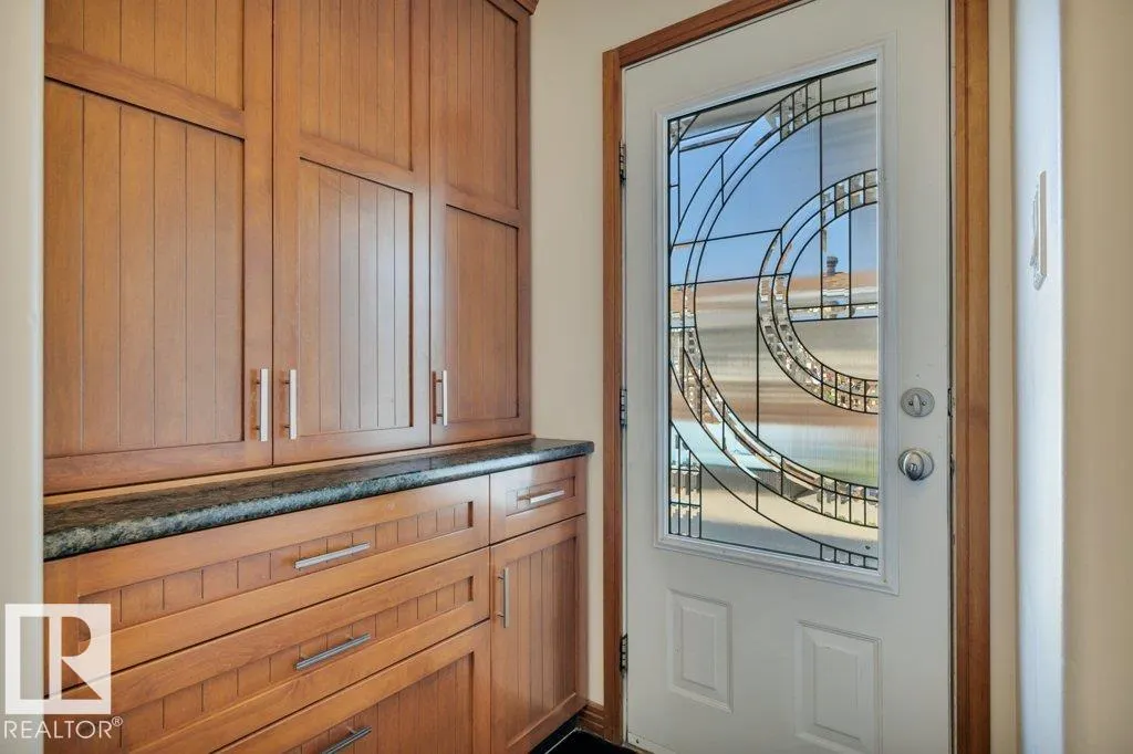 6960 21 Avenue
