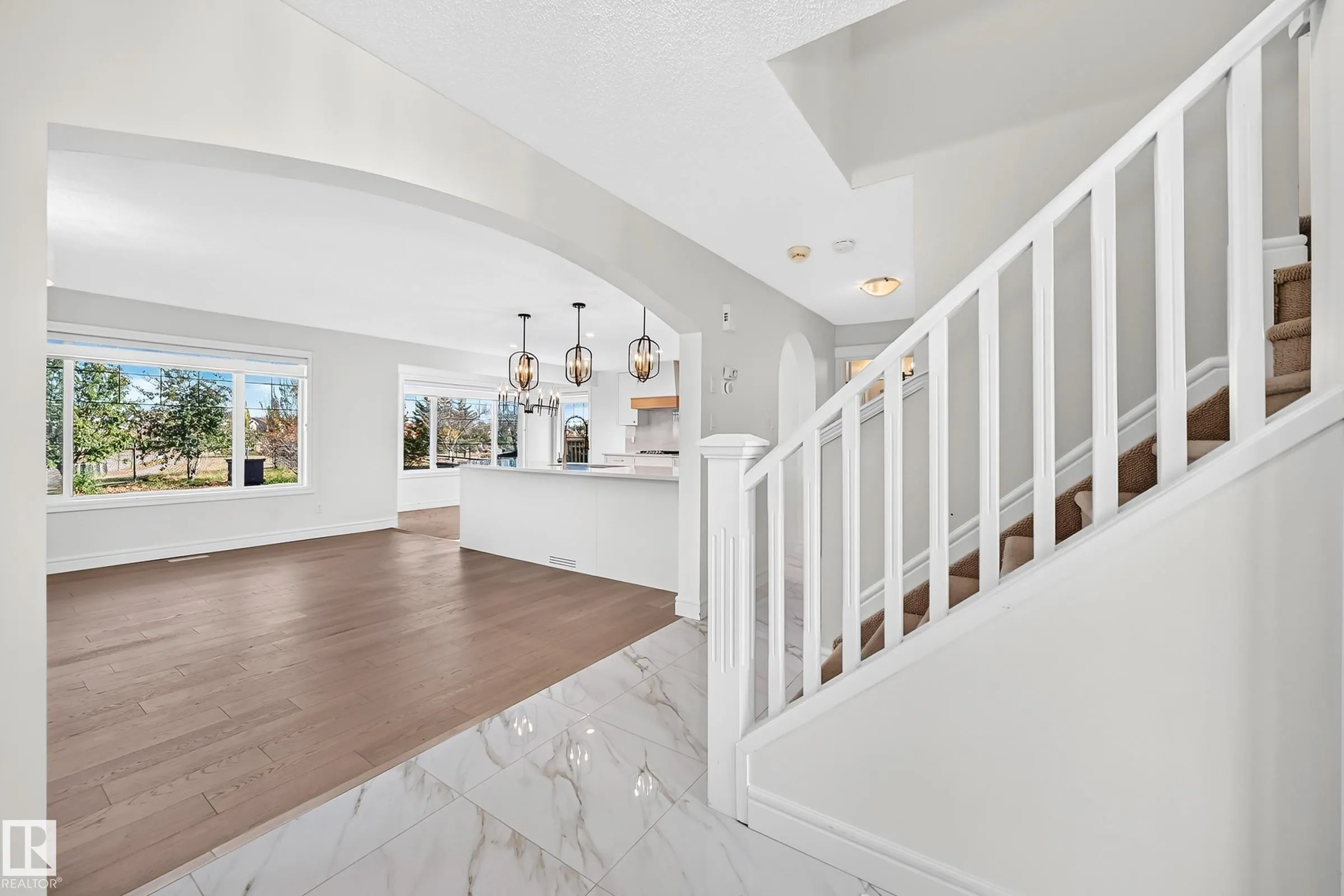 8509 SLOANE Crescent
