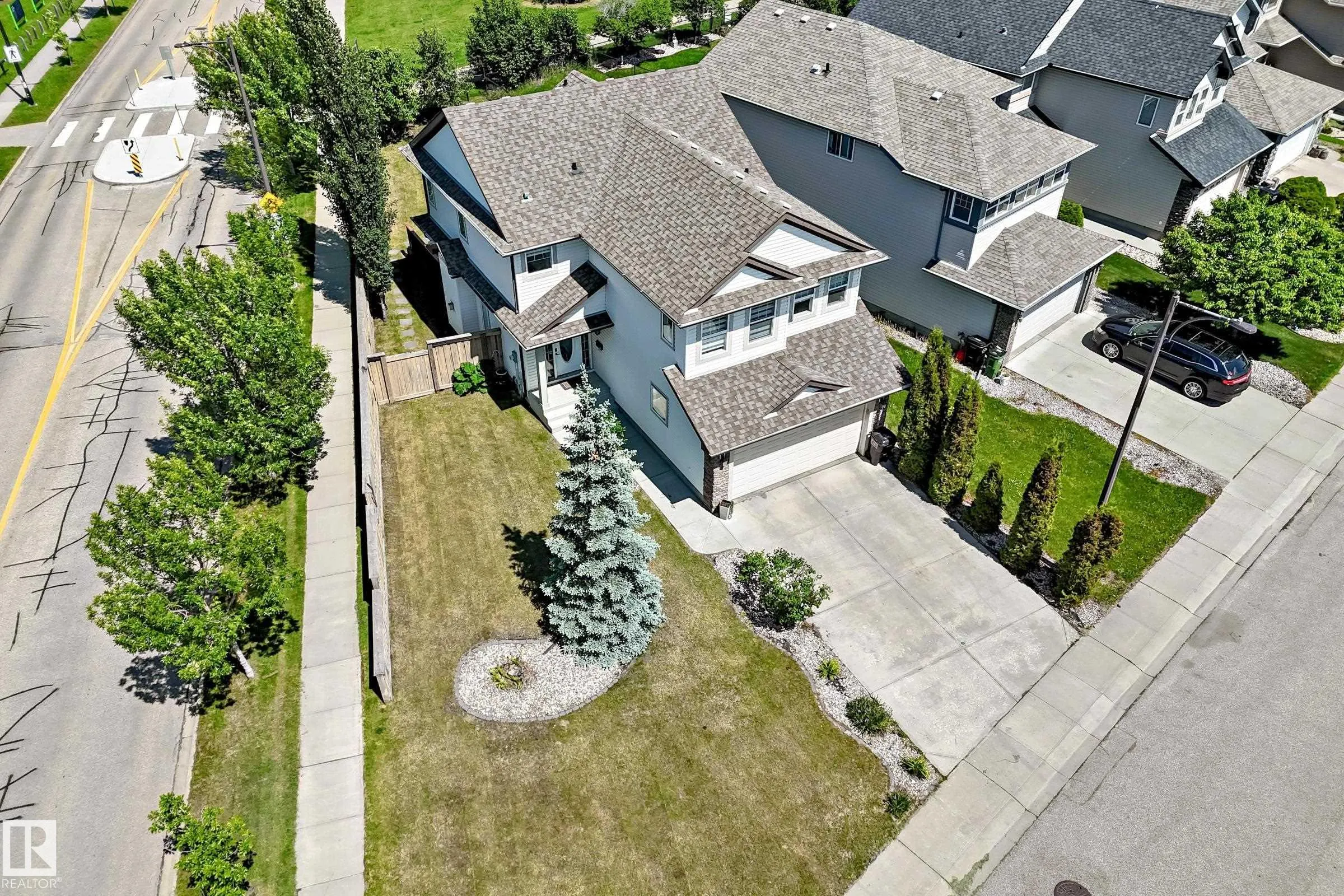 8509 SLOANE Crescent